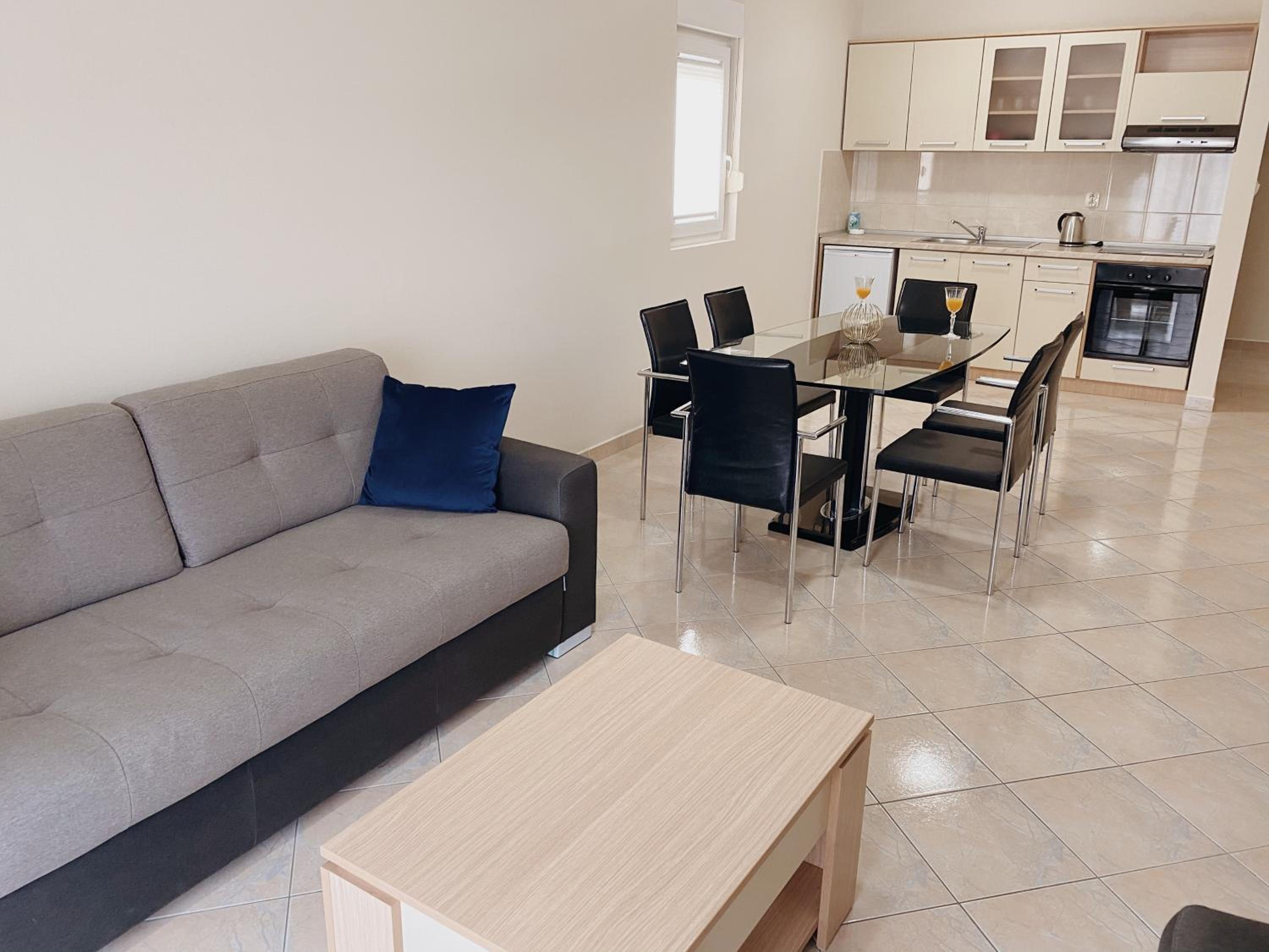Two-Bedroom Apartment with Terrace - Photo 3