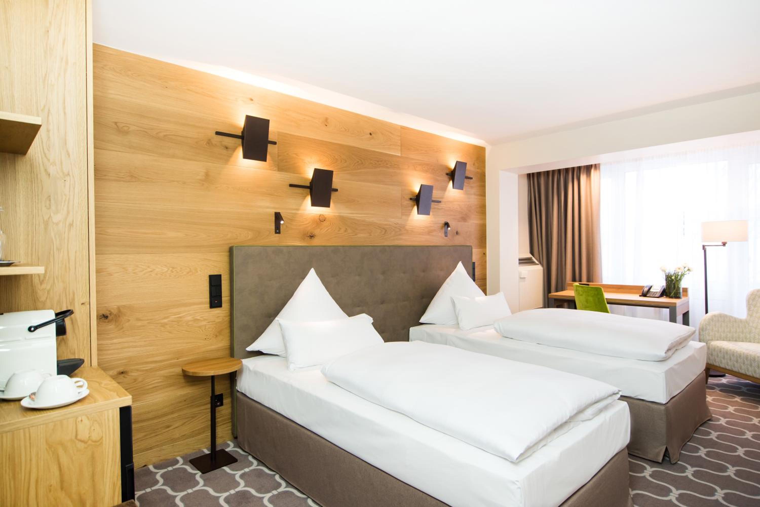 Superior Double or Twin Room photo 3