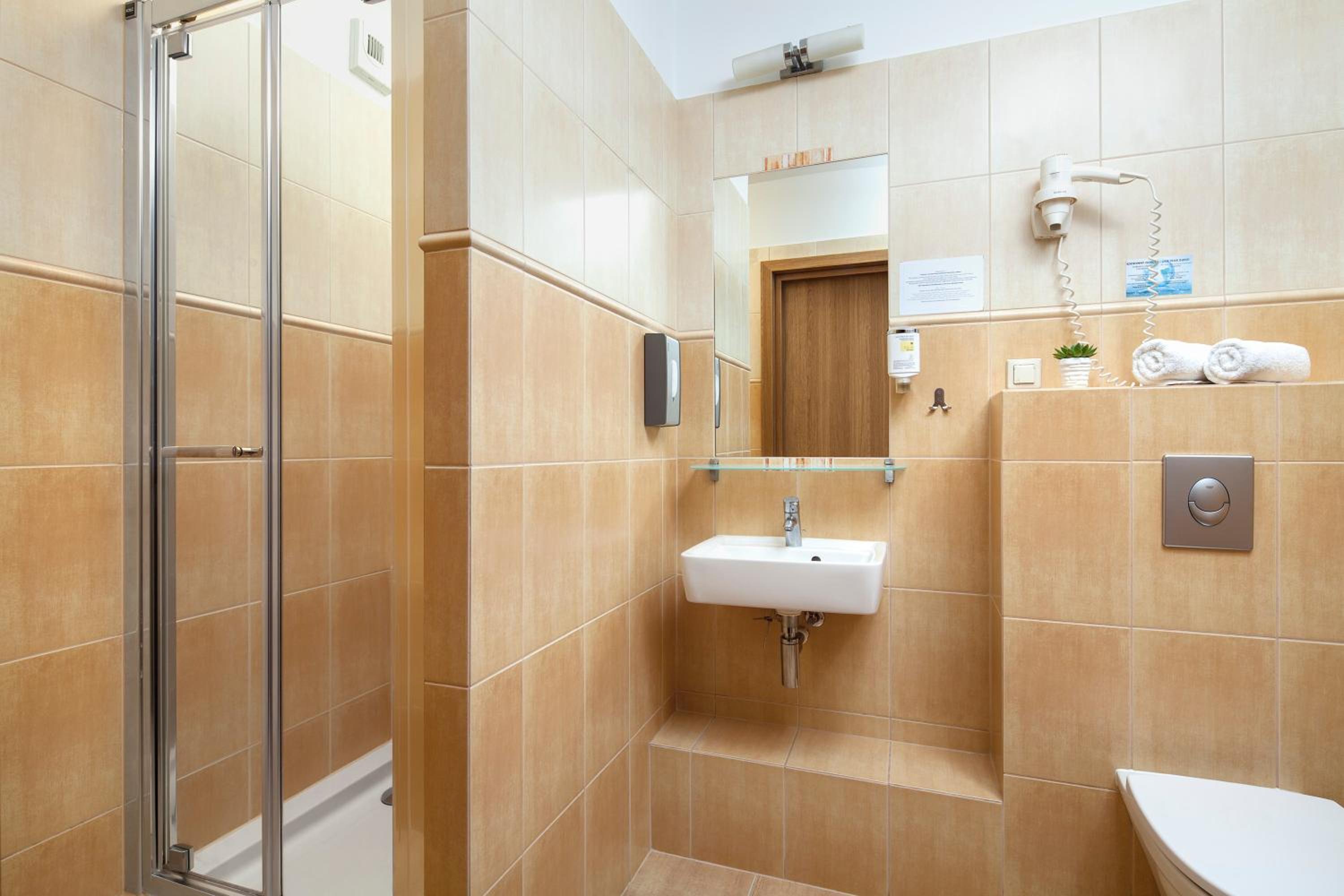 Single Room photo 2