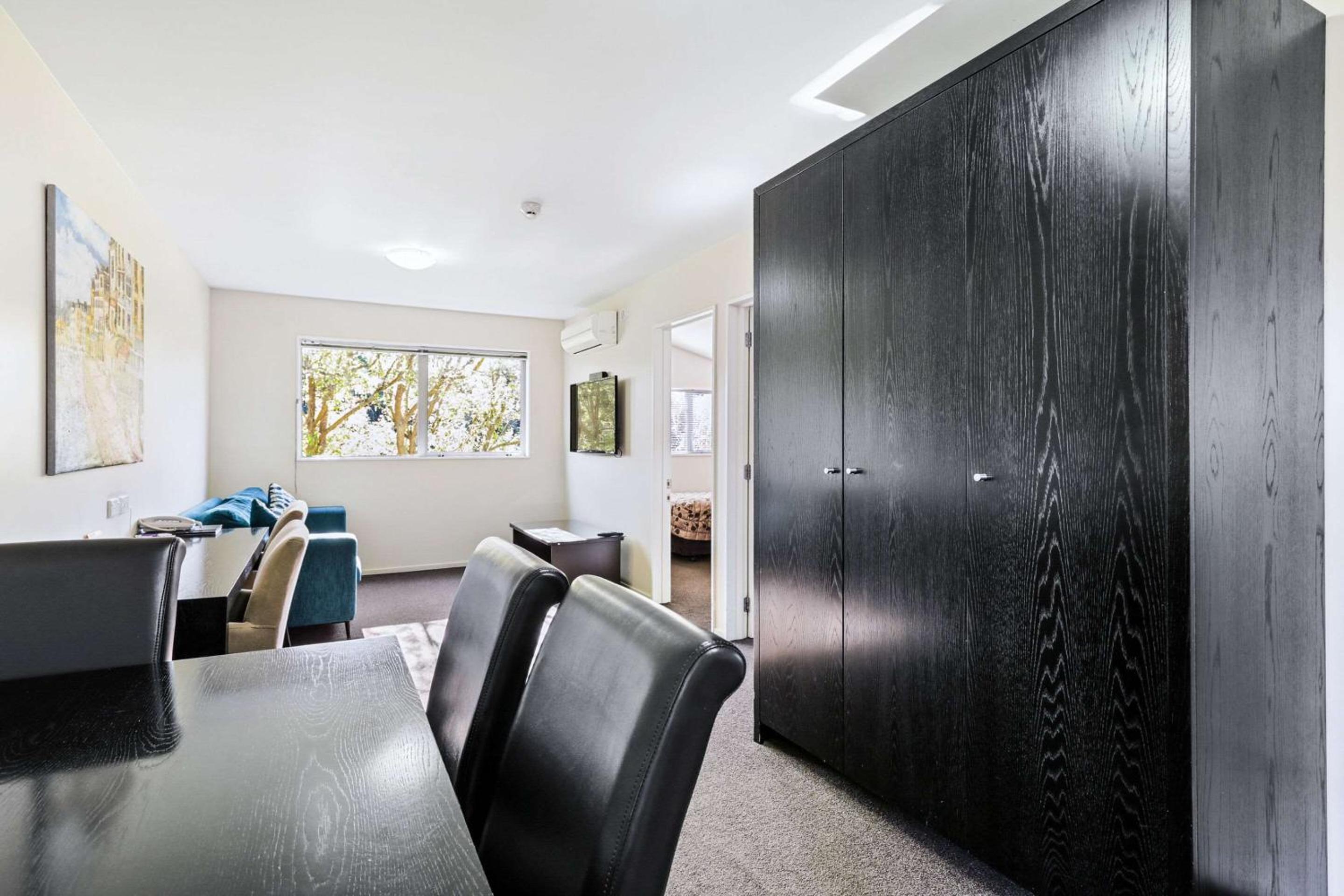 Two-Bedroom King Suite (4 Adults) - Photo 6