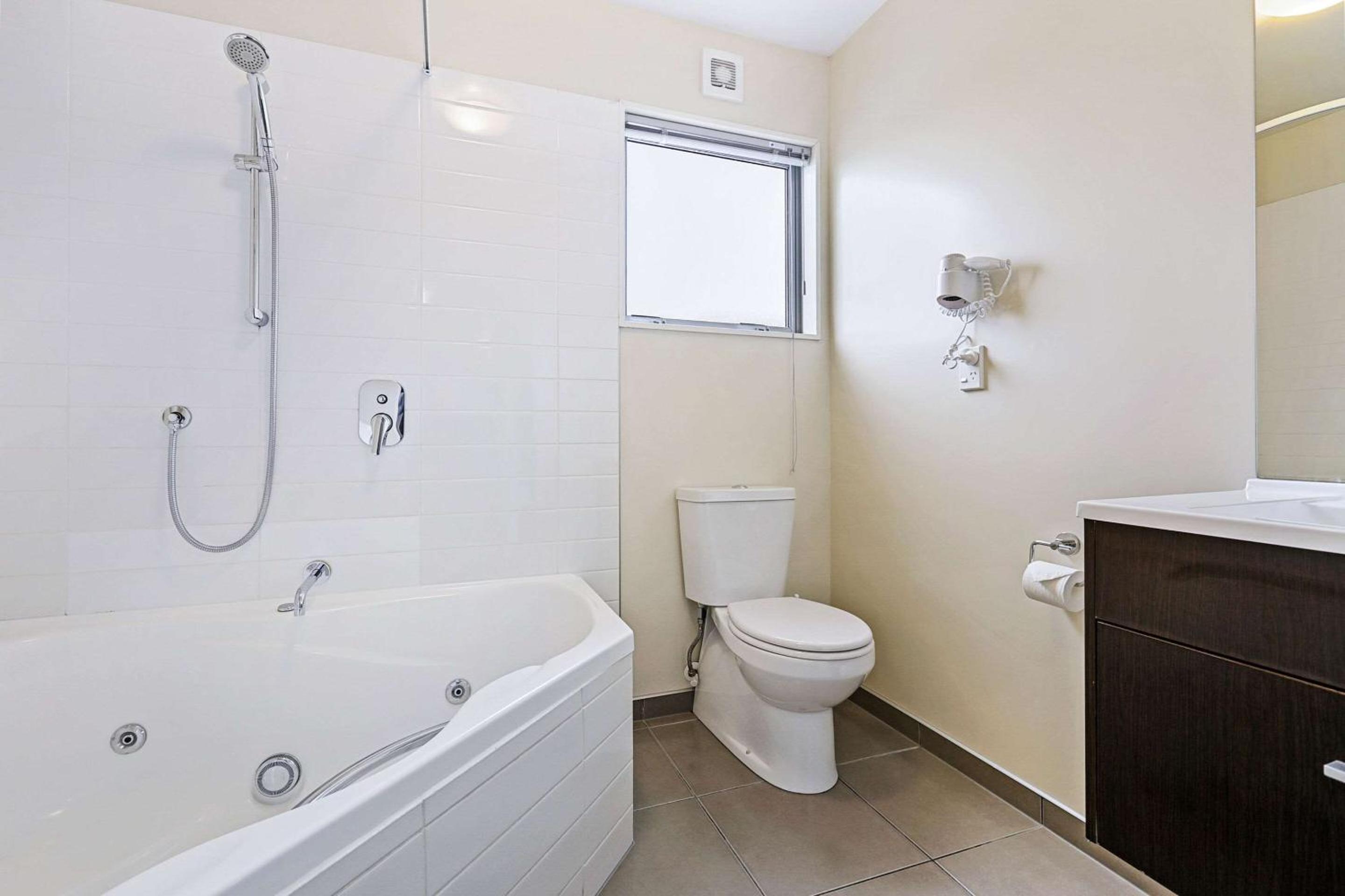 Two-Bedroom King Suite (4 Adults) - Photo 12