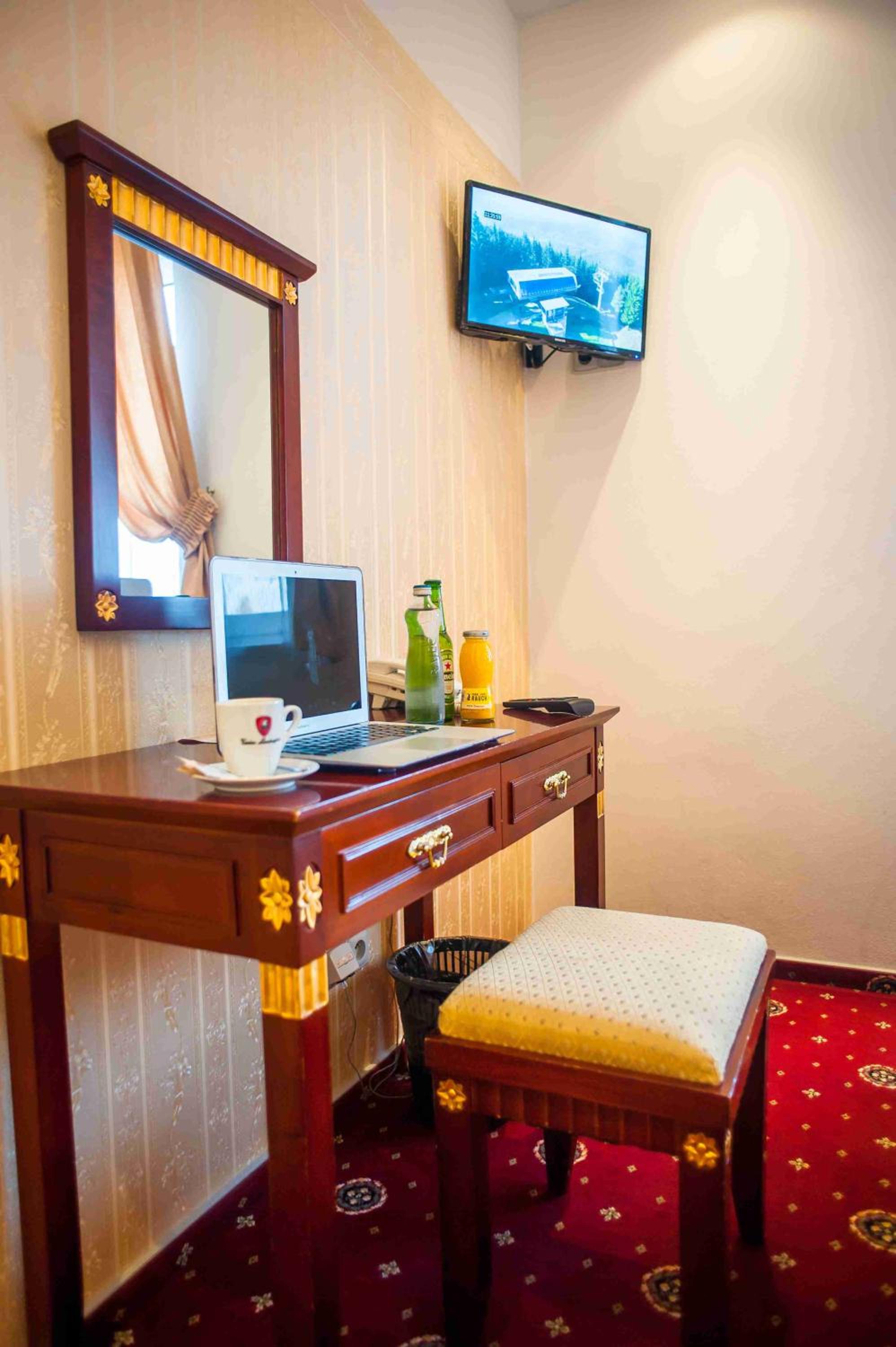Economy Double Room photo 1