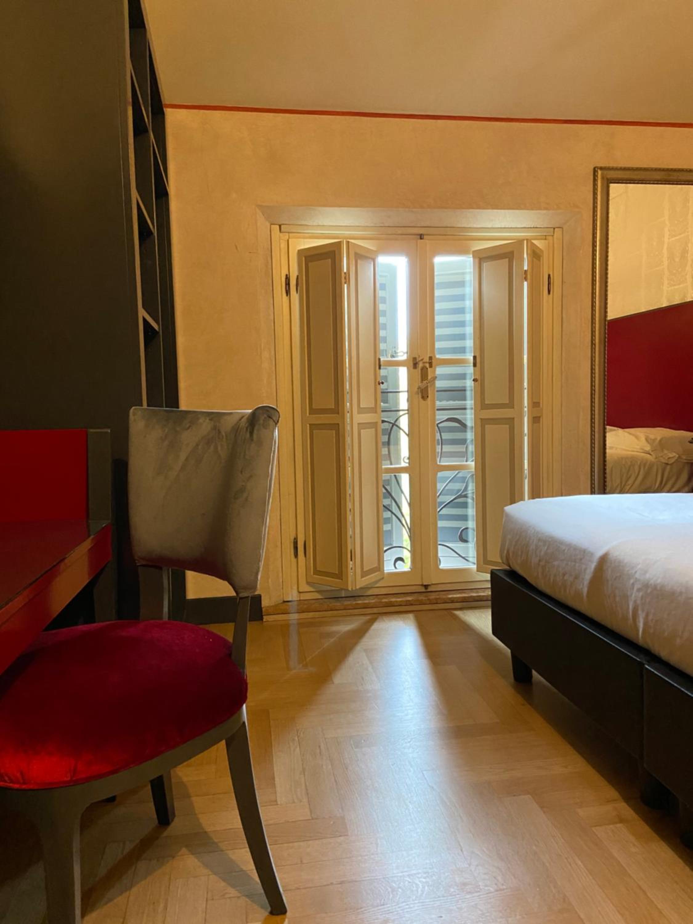 Two Connecting Double Rooms - Photo 3