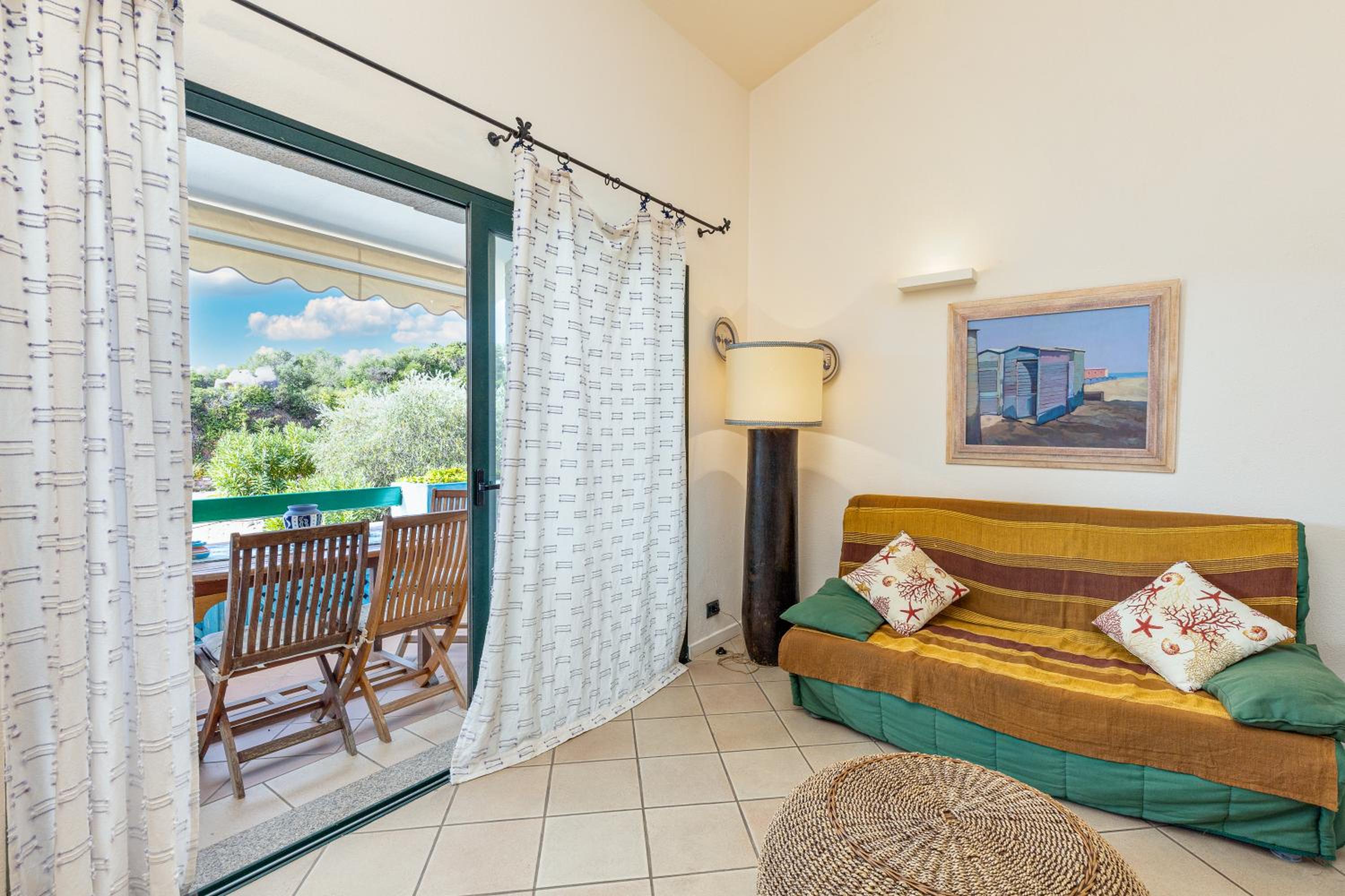 Two-Bedroom Deluxe Apartment with Garden View