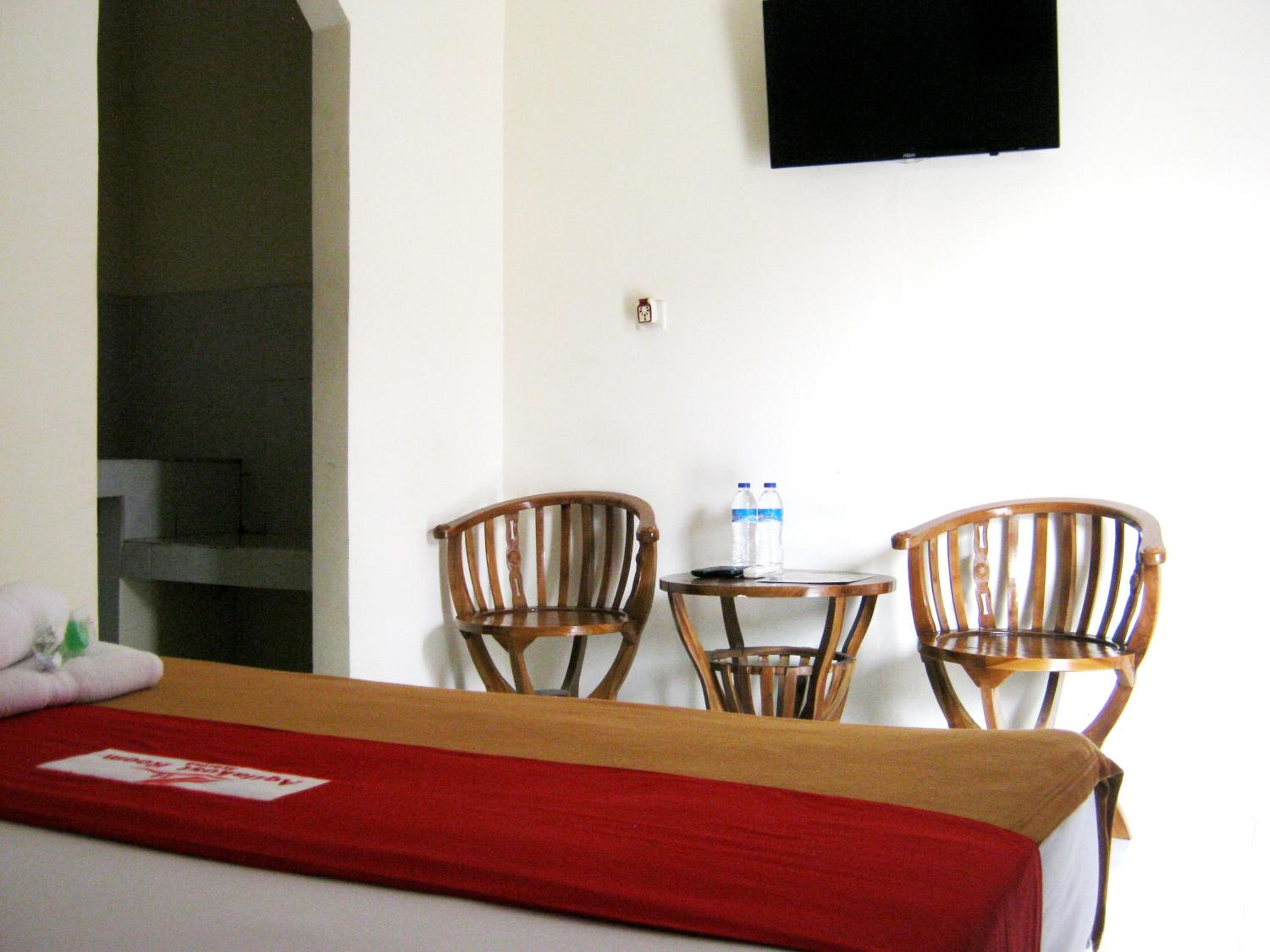 Deluxe Room - Photo 6