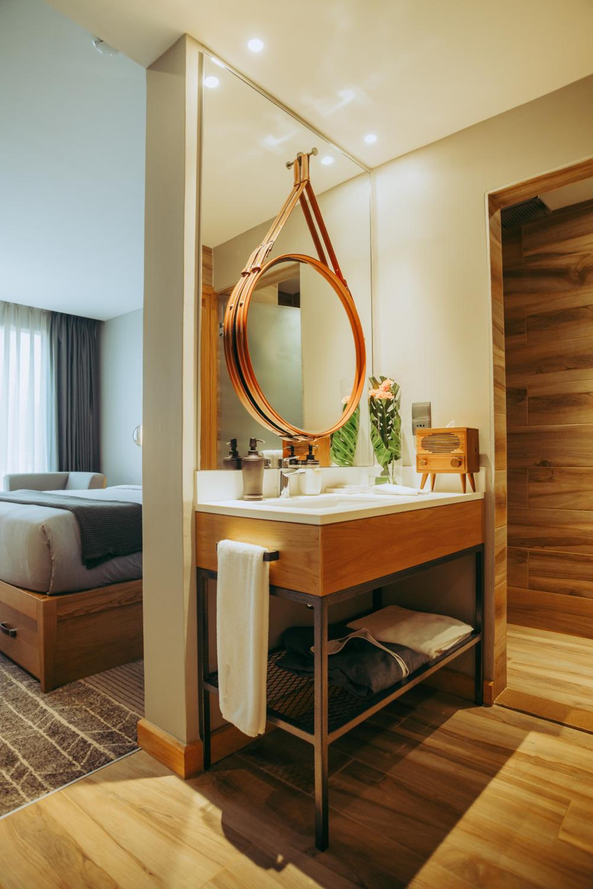 Standard Double Room - Photo 10