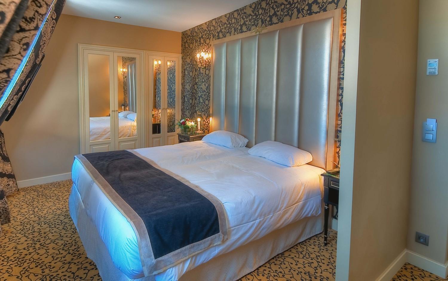 Deluxe King Room photo 1