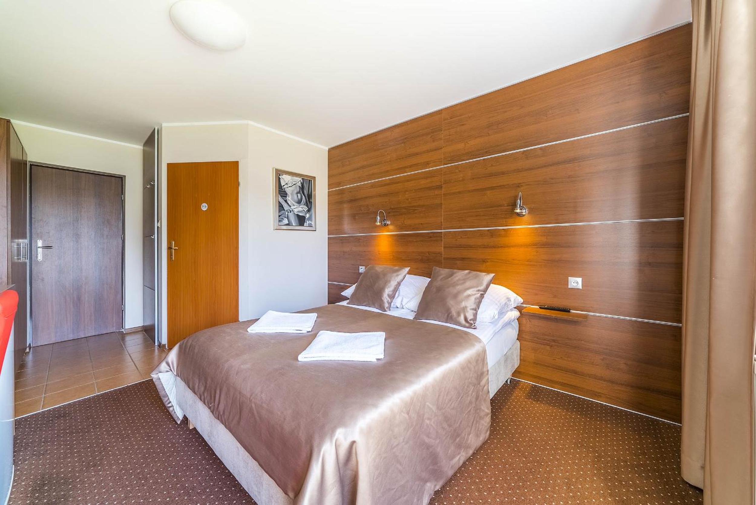 Deluxe Double Room with Balcony photo 2
