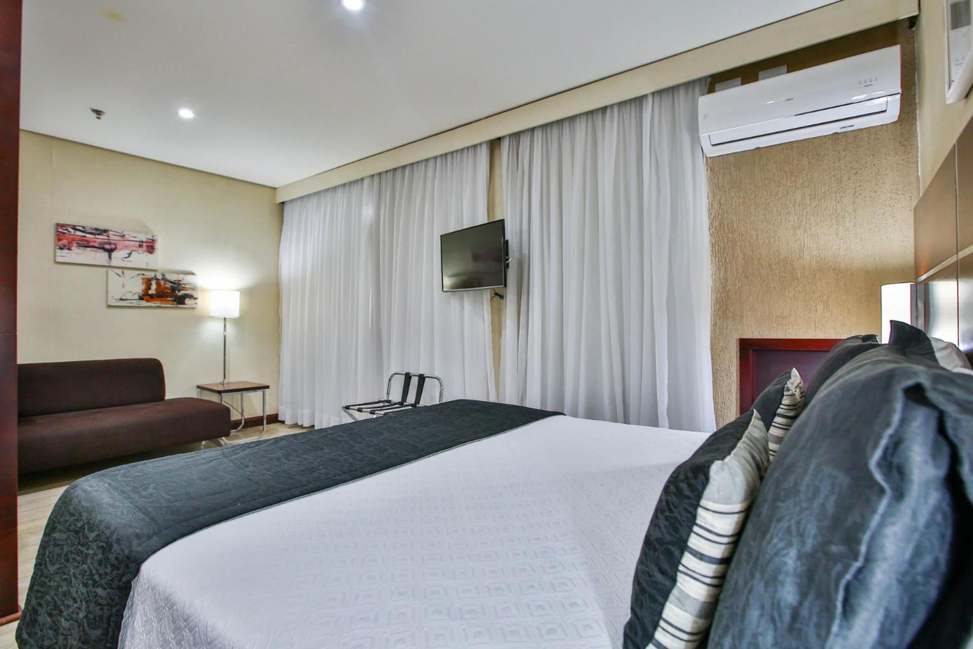 Standard Double Room - Photo 8
