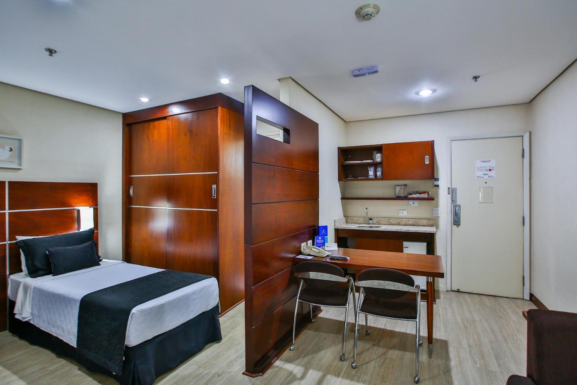 Standard Twin Room - Photo 6