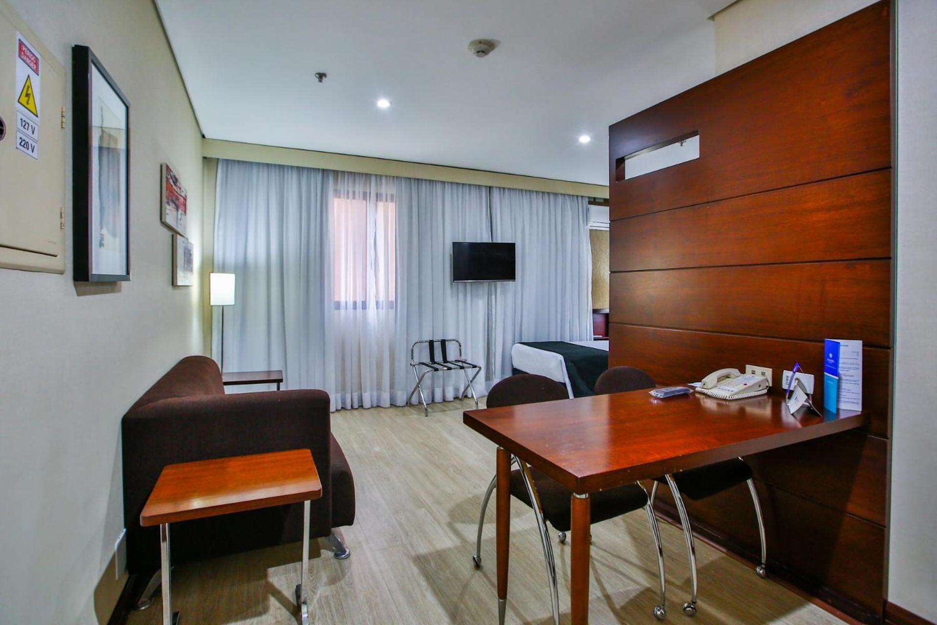 Standard Twin Room - Photo 2