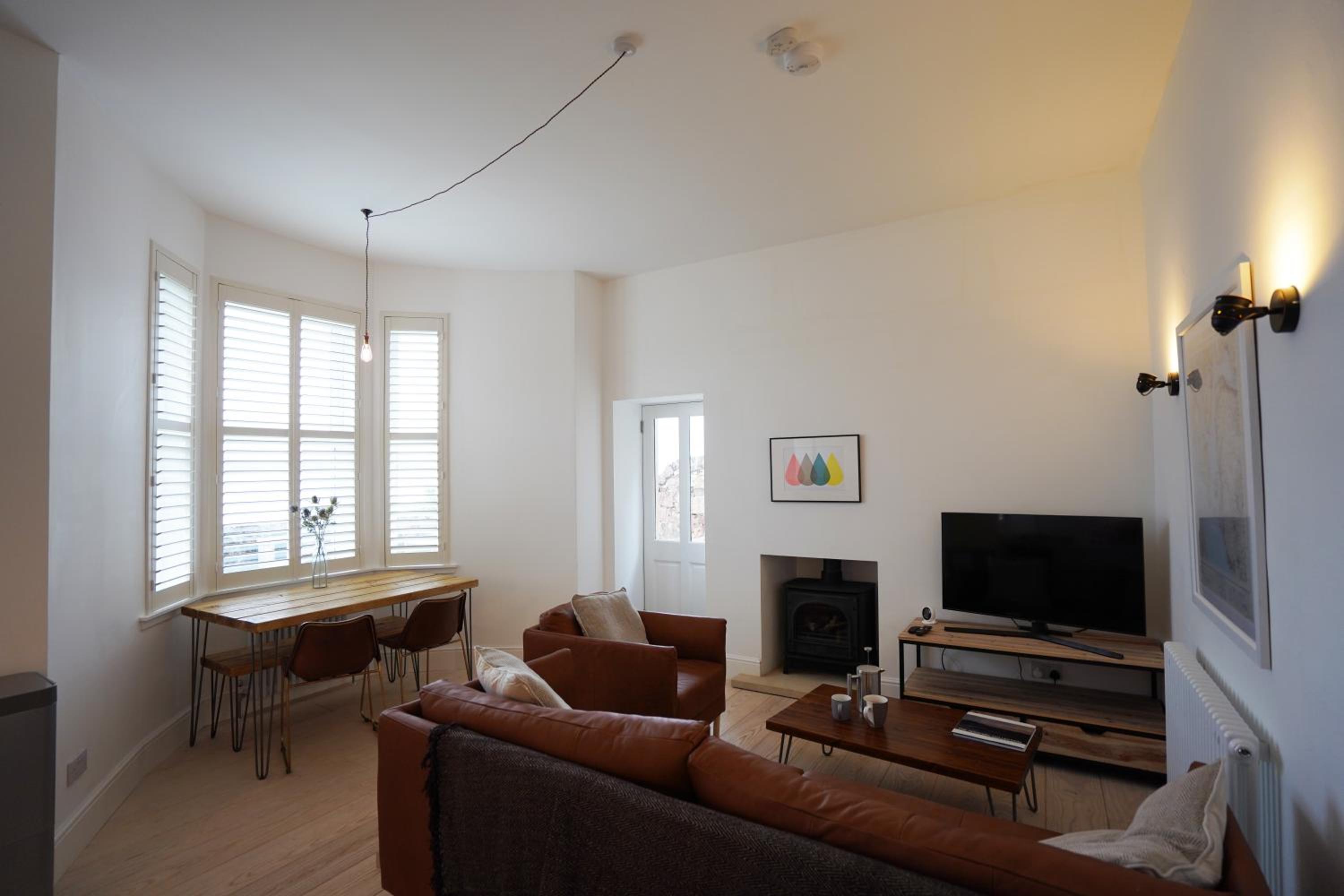 Two-Bedroom Apartment - Photo 26