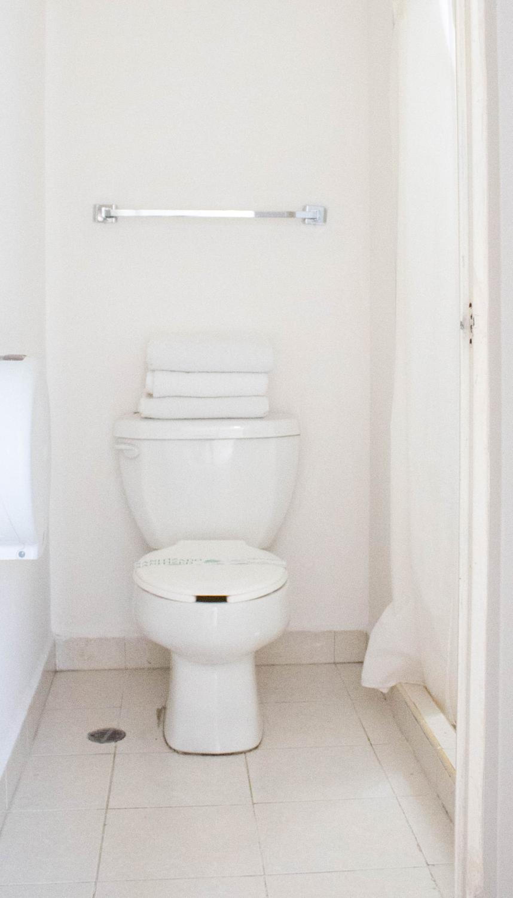 Basic Triple Room photo 2