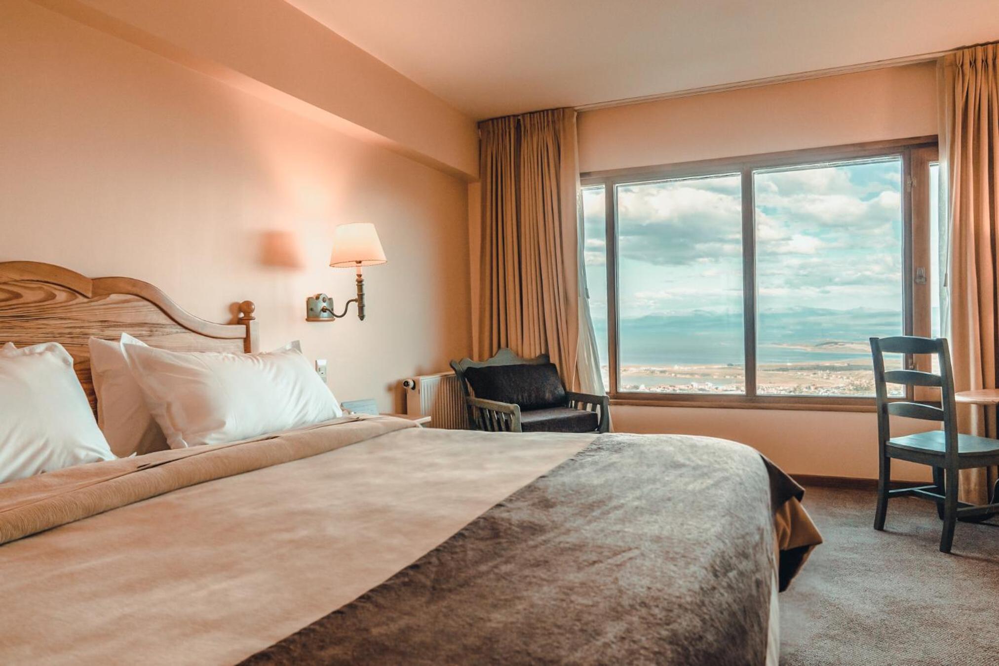 Superior King Room with Bay View