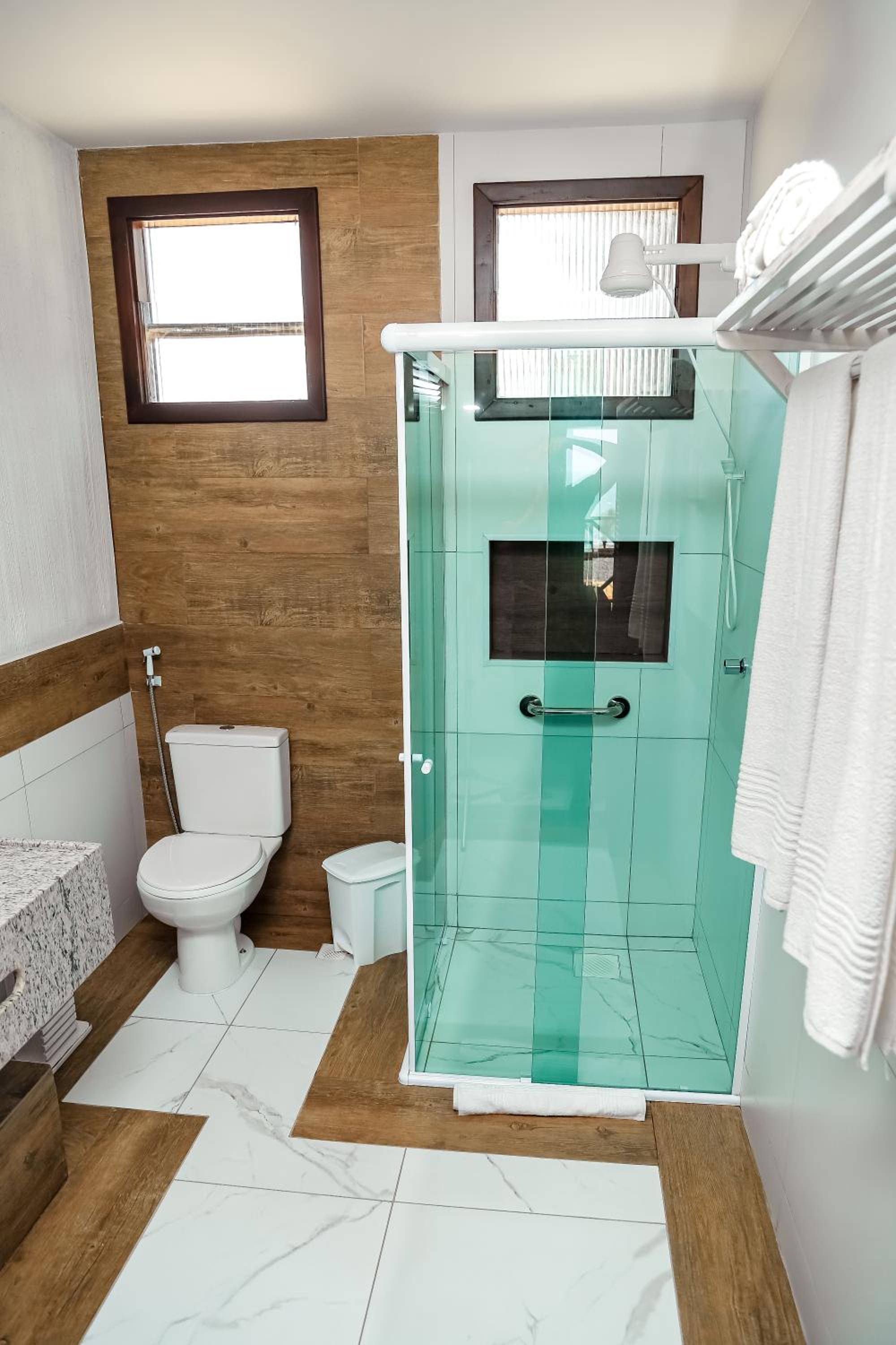 Standard Suite - Photo 3