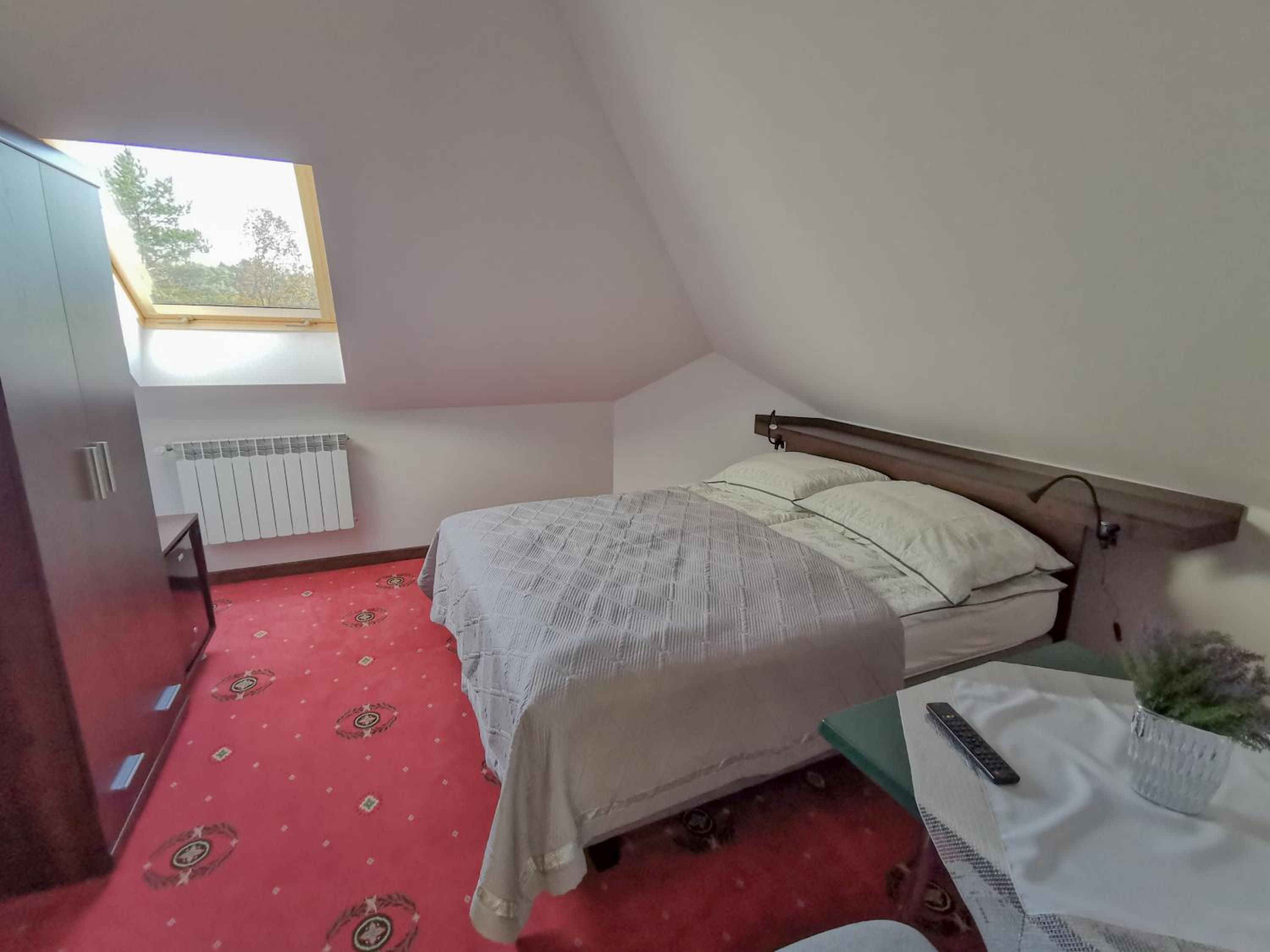 Double Room - Photo 1