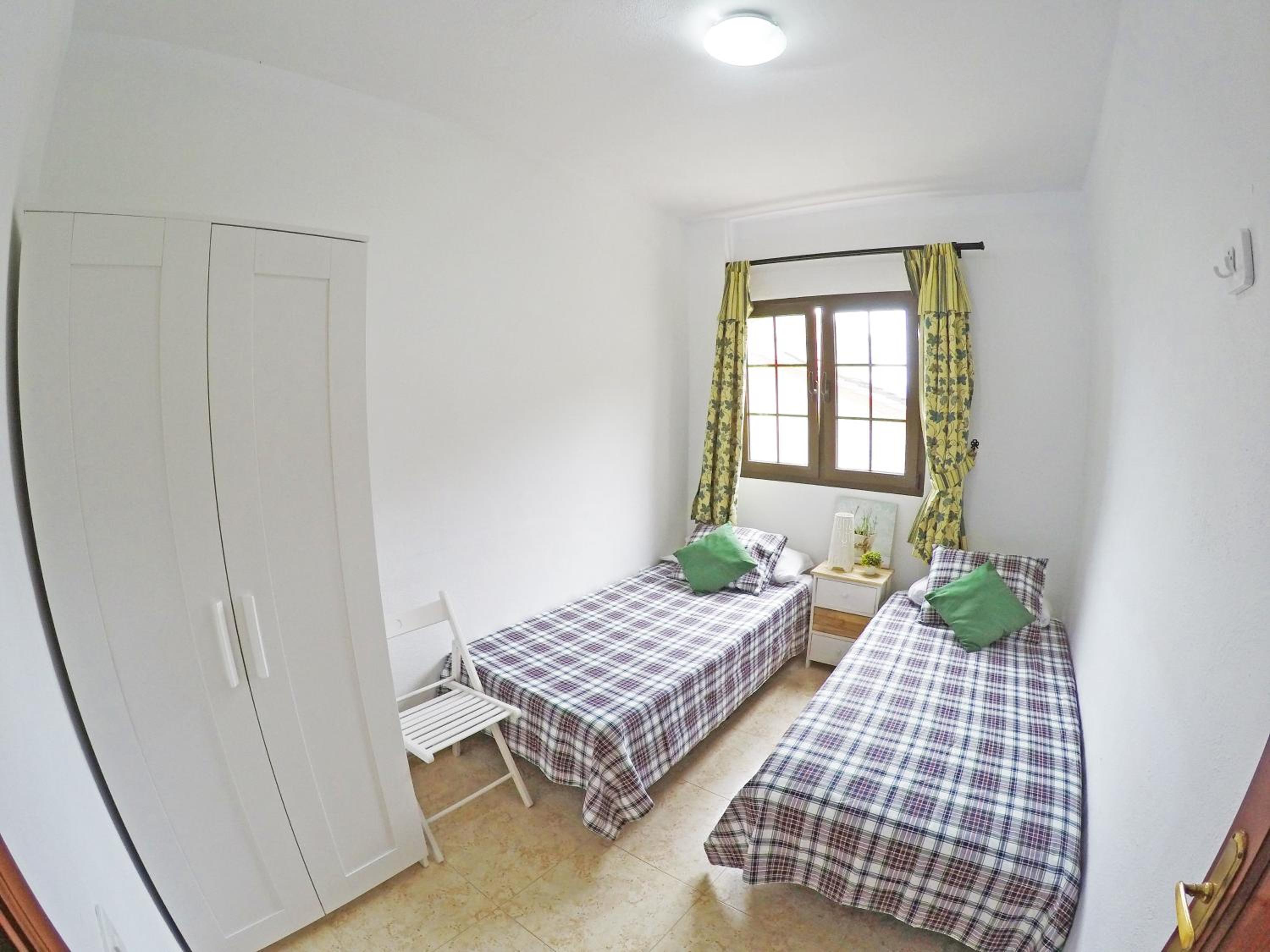 Four-Bedroom House photo 2