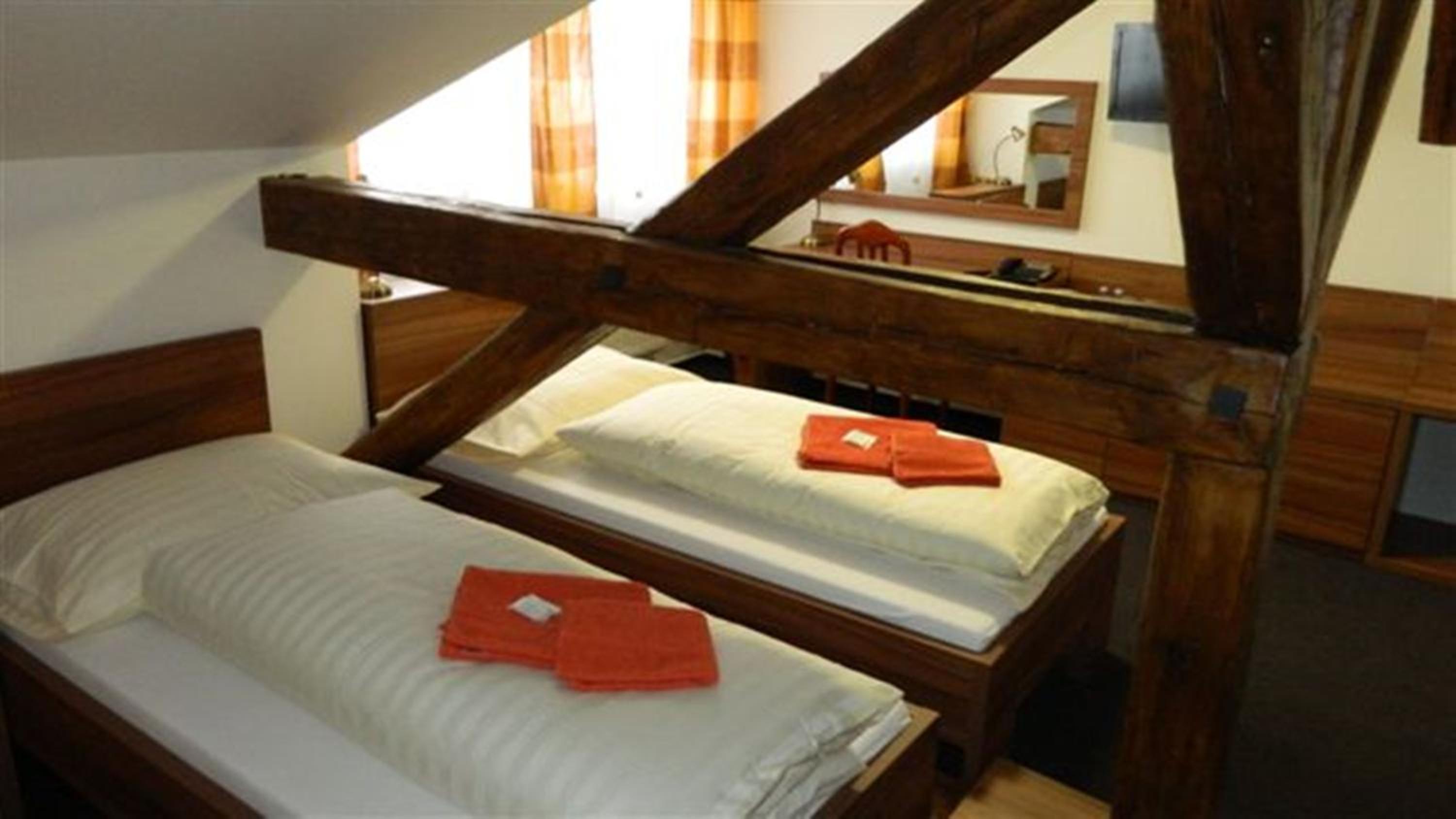 Economy Double or Twin Room photo 3