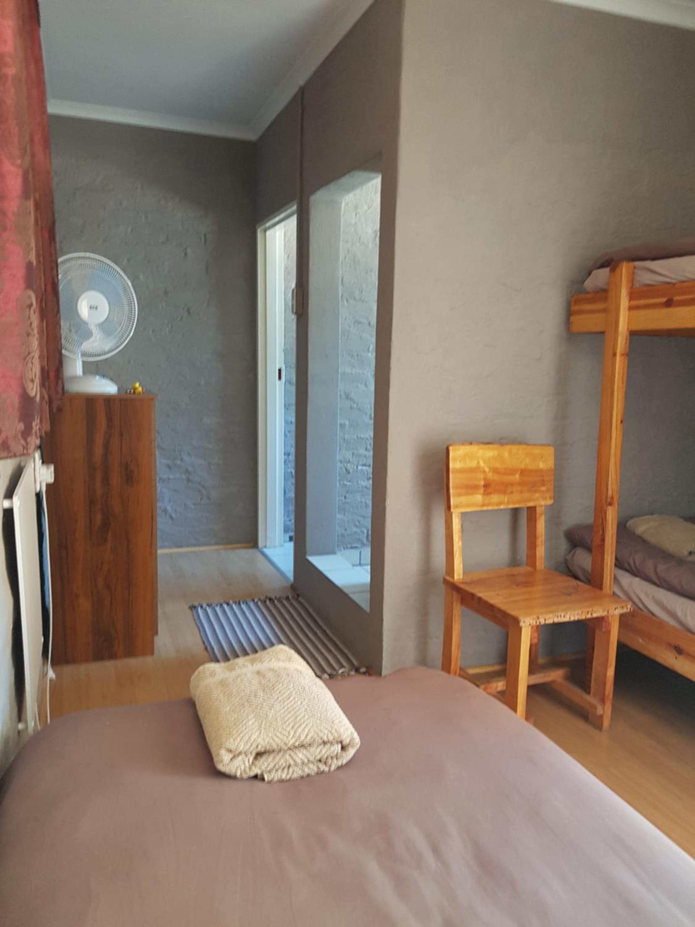 Triple Room with Private Bathroom photo 1