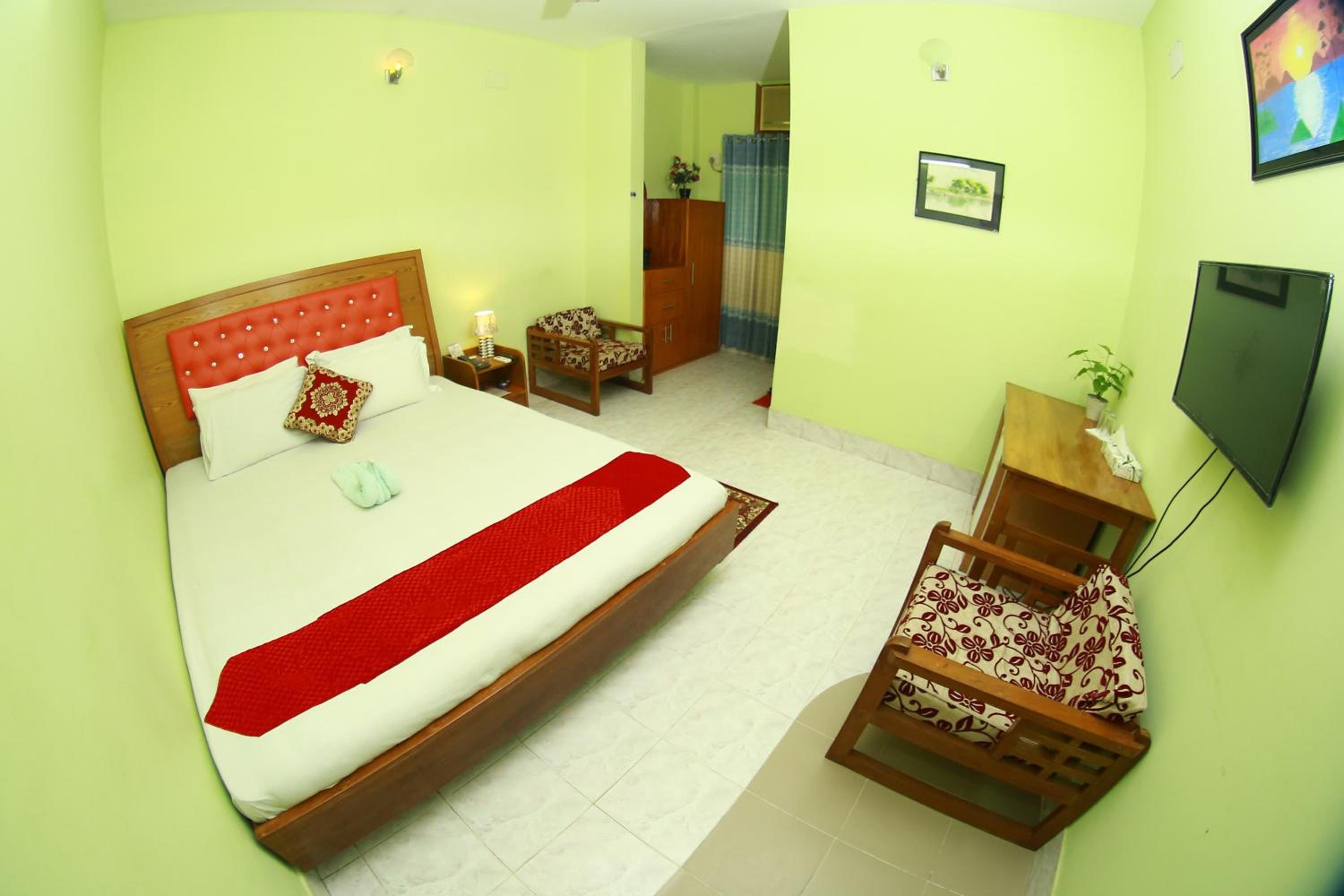 Deluxe Double Room (2 Adults + 1 Child) photo 1