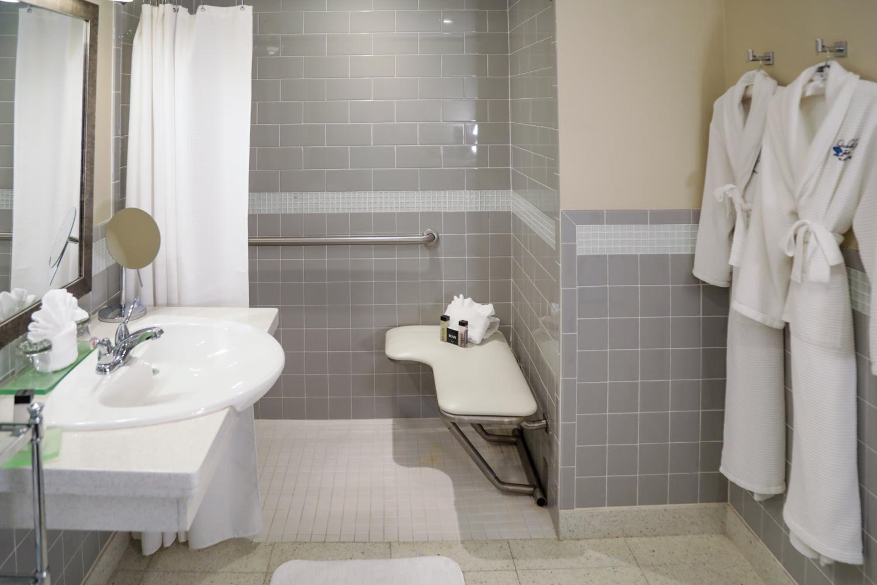 Deluxe Queen Room - Disability Access - Photo 6