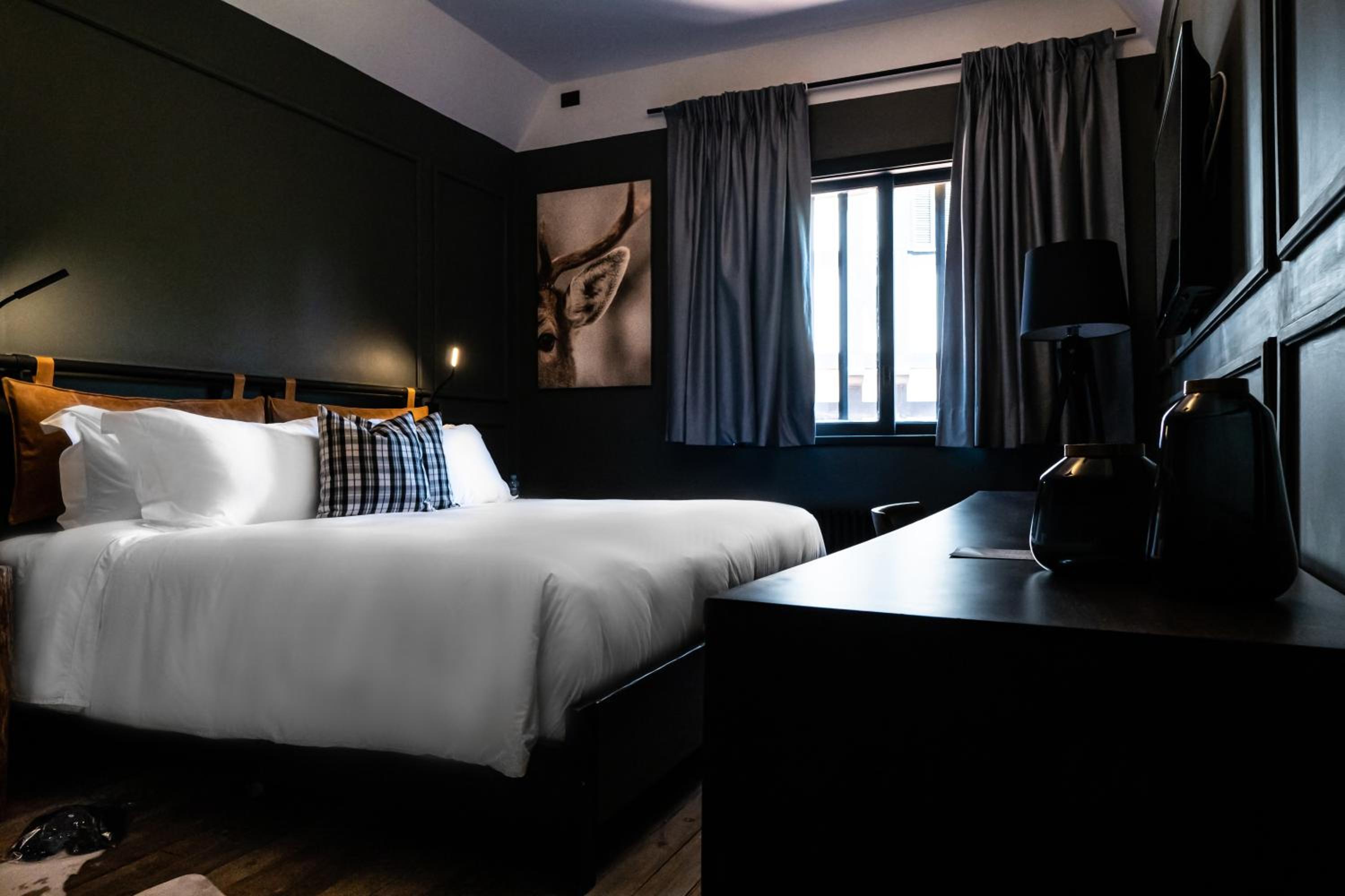 Suite with Balcony - Photo 1