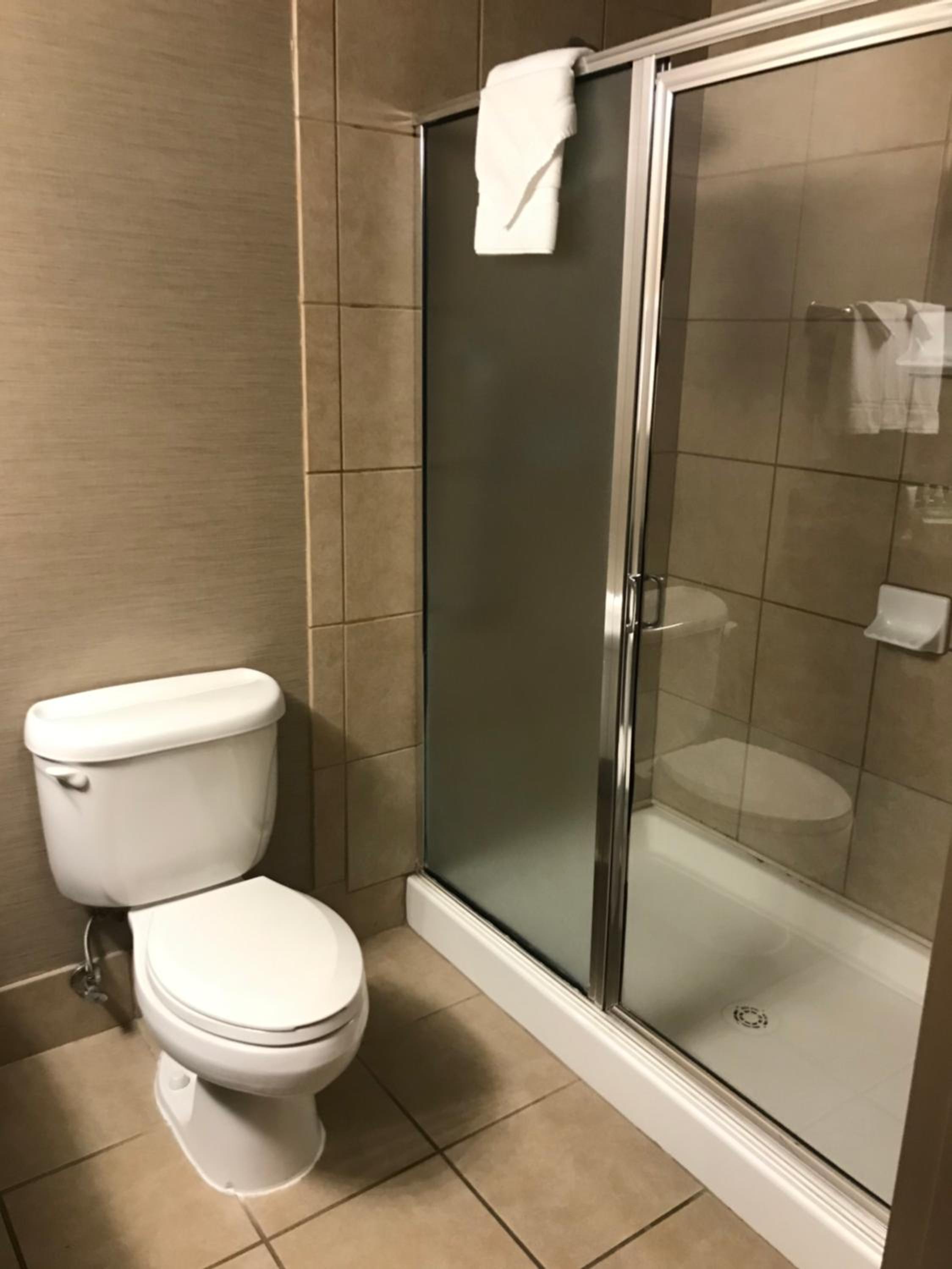 King Room - Hearing Accessible - Photo 4