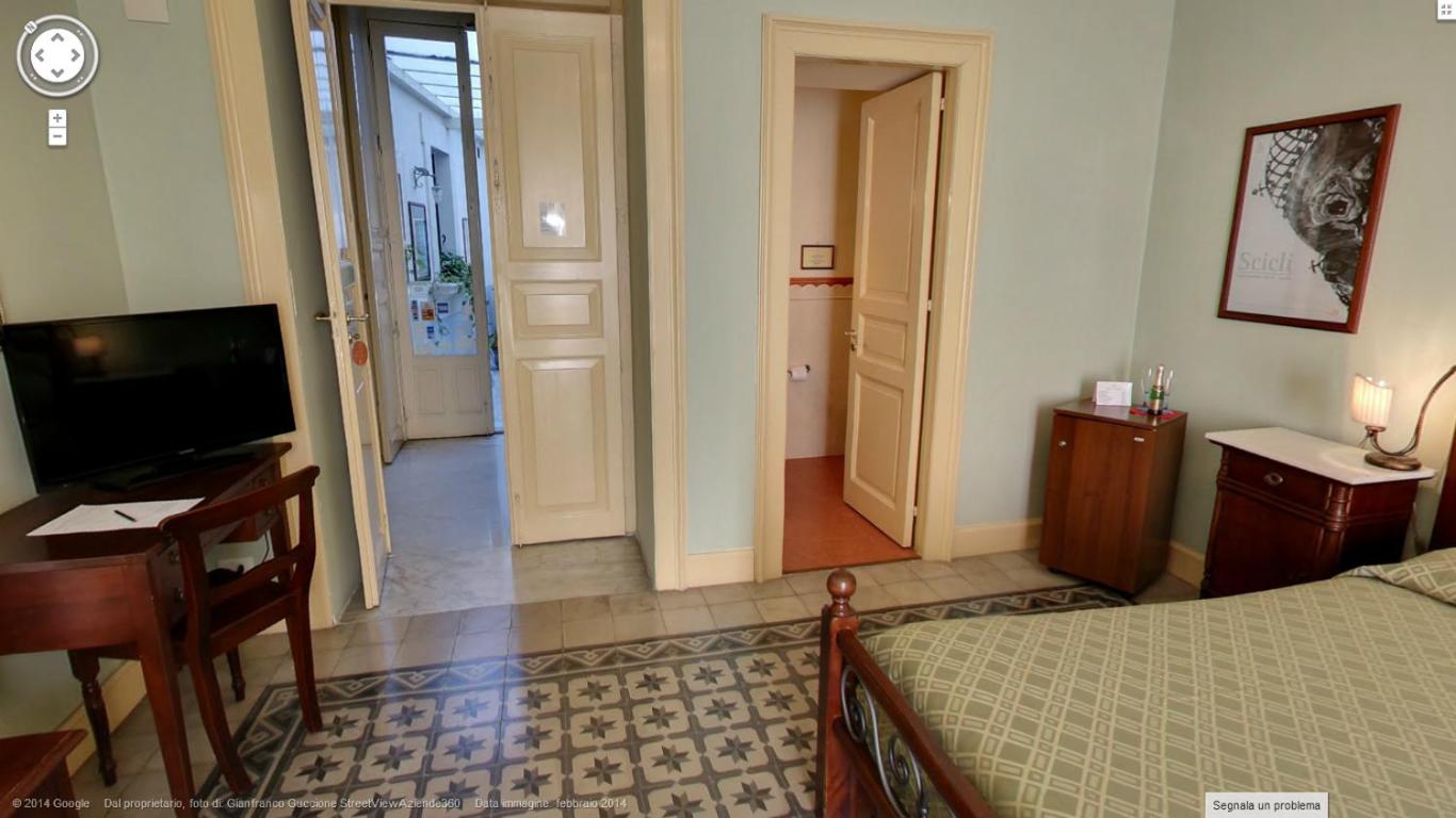 Triple Room with Balcony - Photo 2
