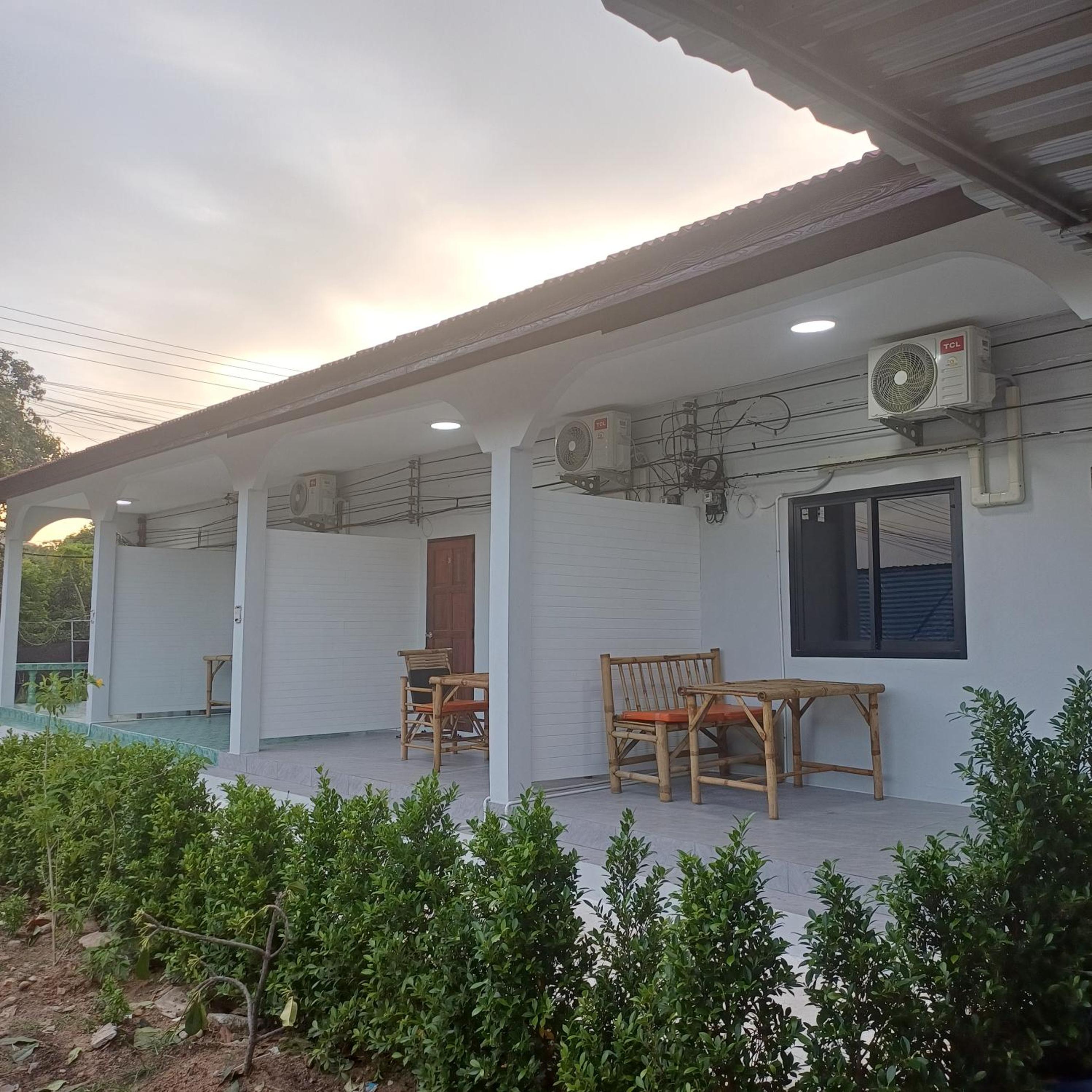 Apartment with Garden View photo 2
