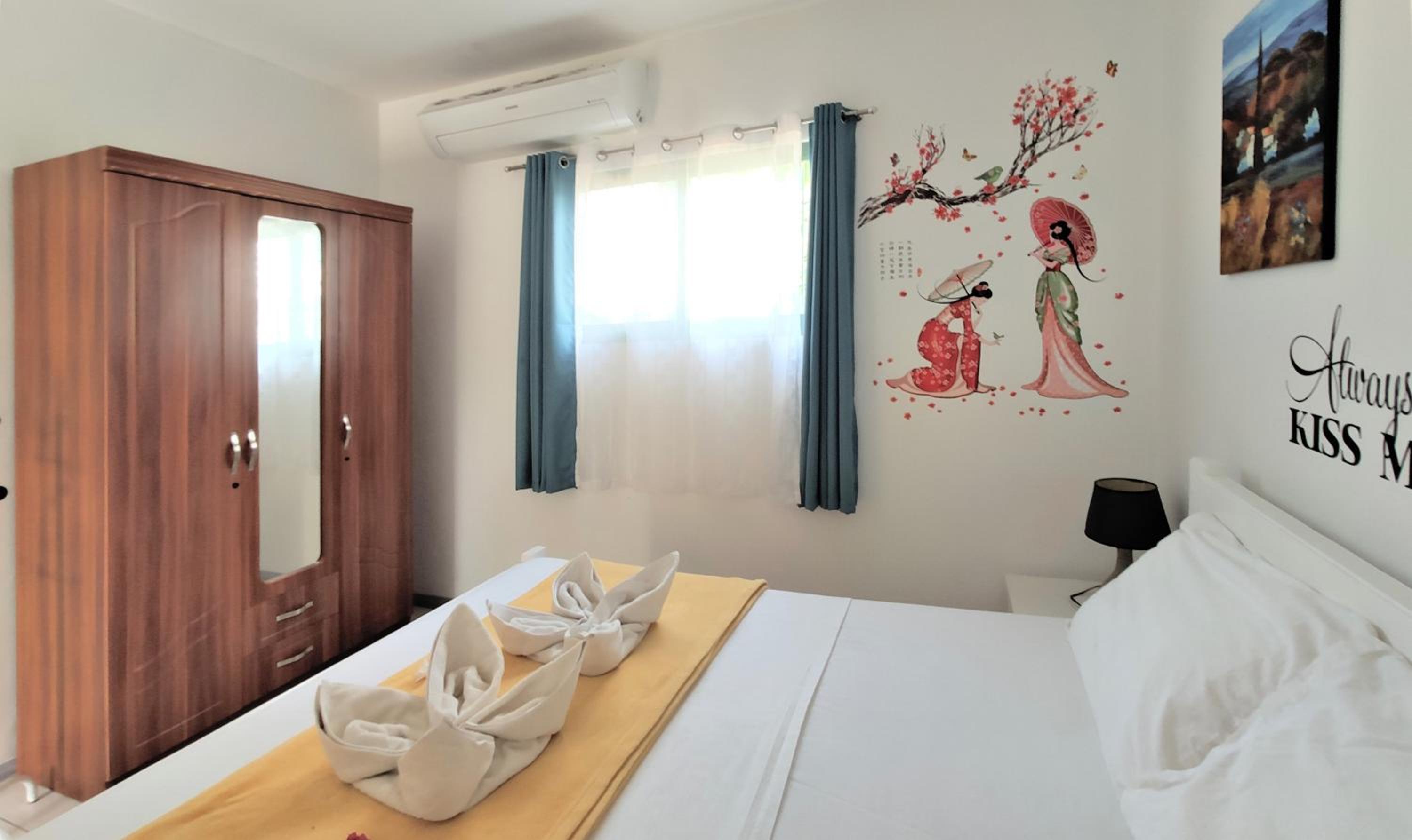 Apartment with Pool View  - Photo 9