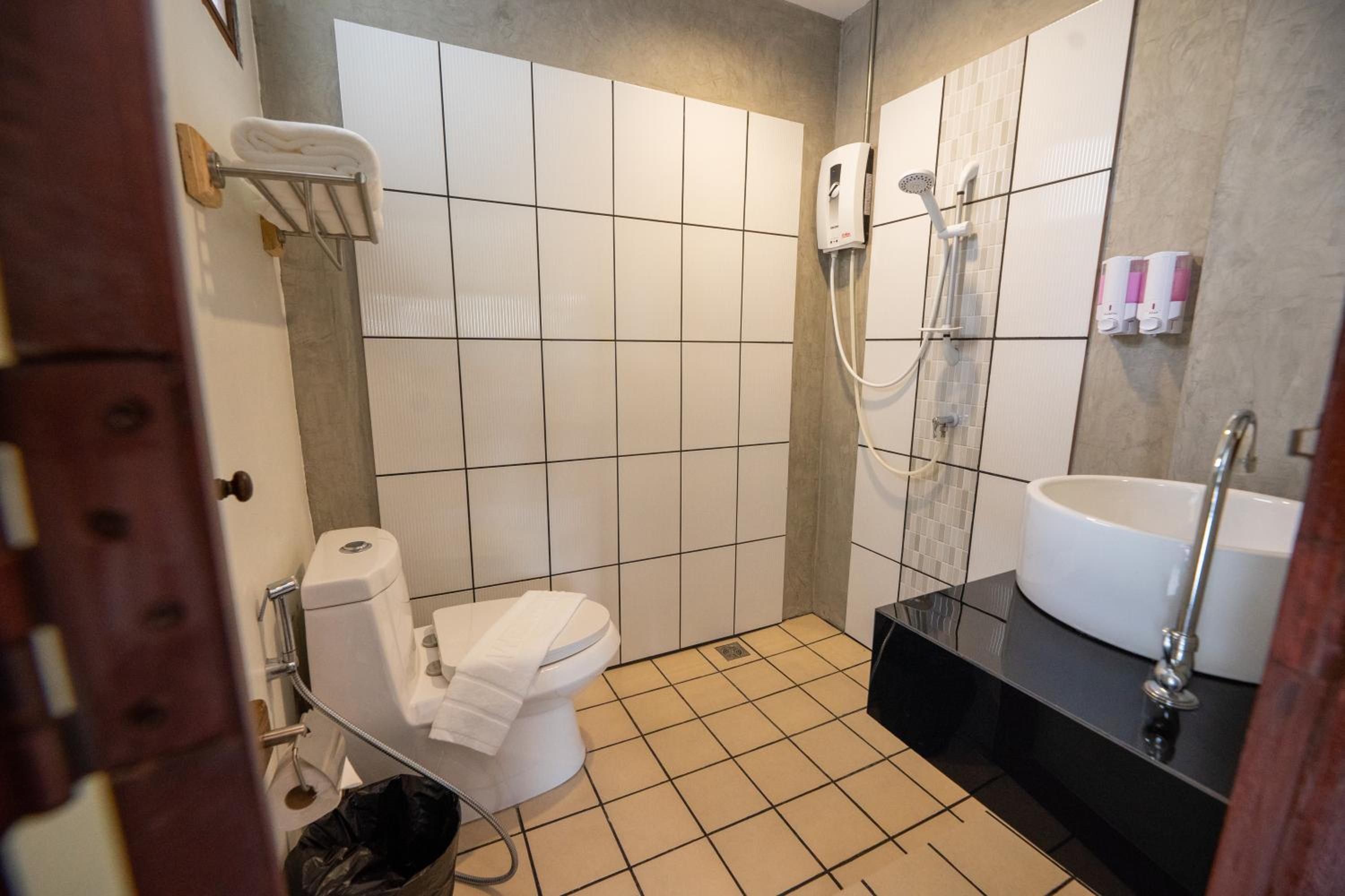 Double Room - Photo 4