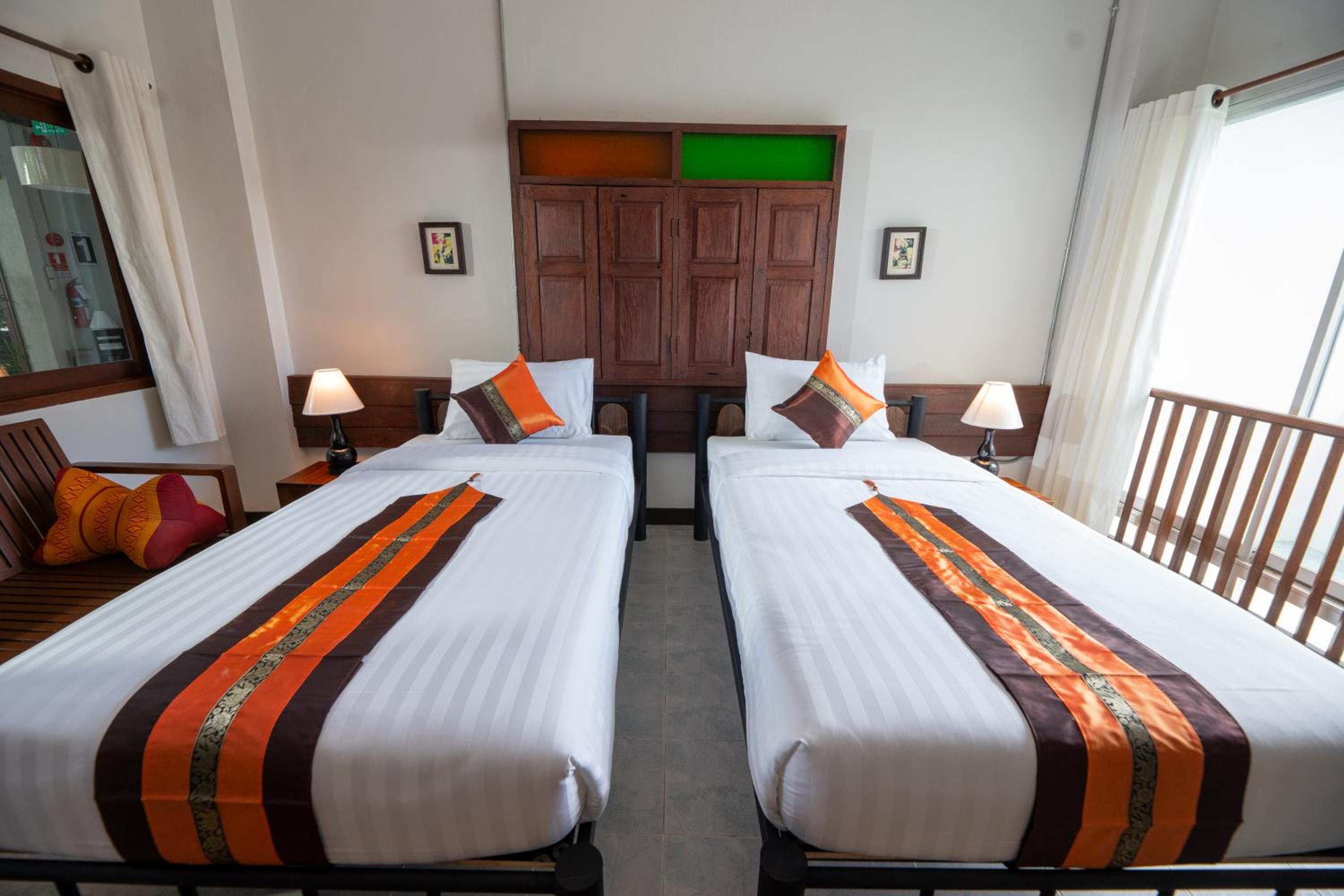 Twin Room - Photo 1