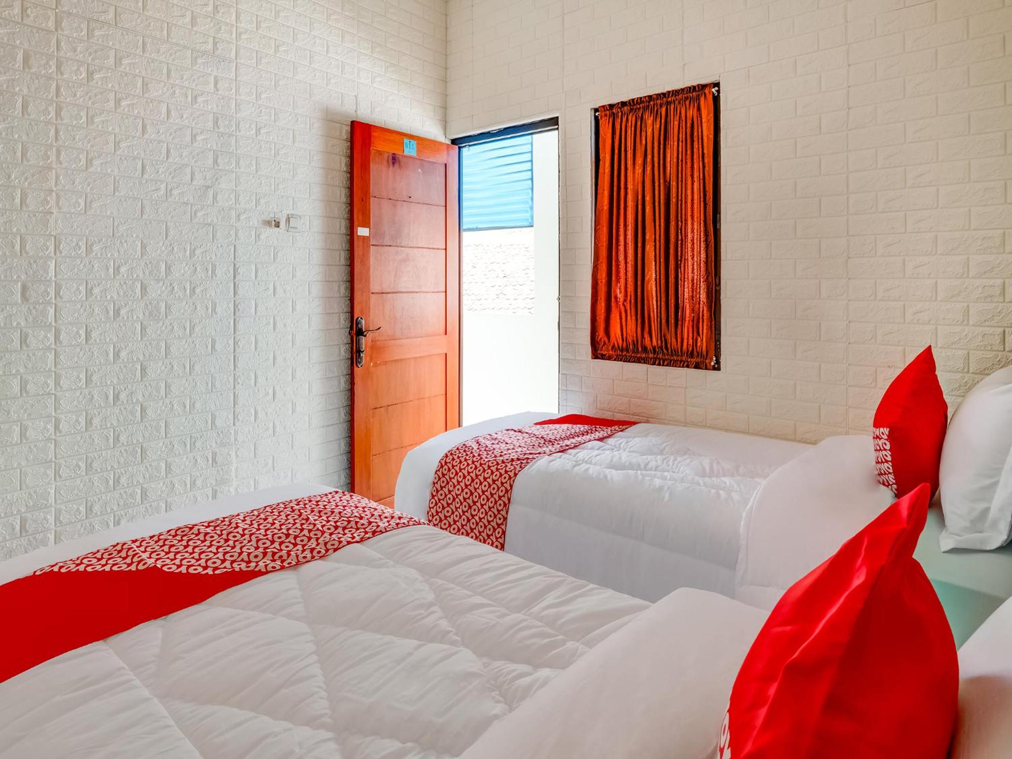 Standard Twin Room - Photo 3