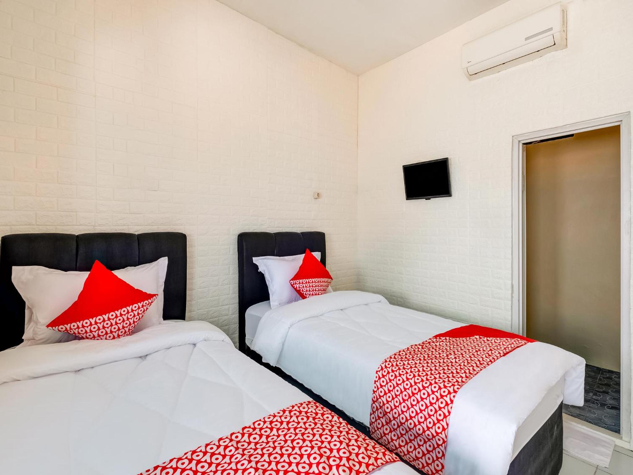 Standard Twin Room - Photo 5