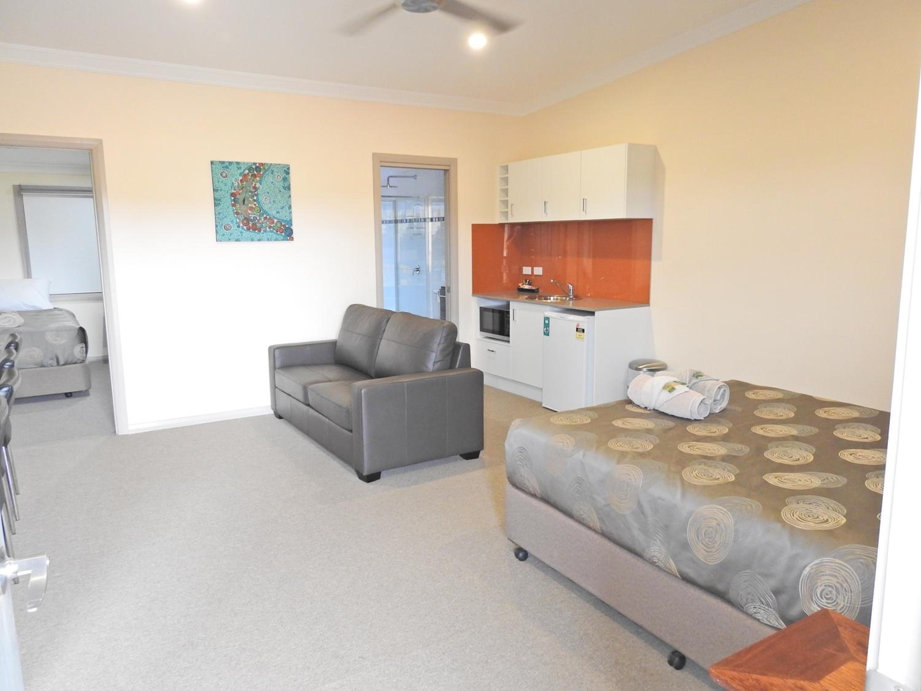 Family Suite - Photo 6