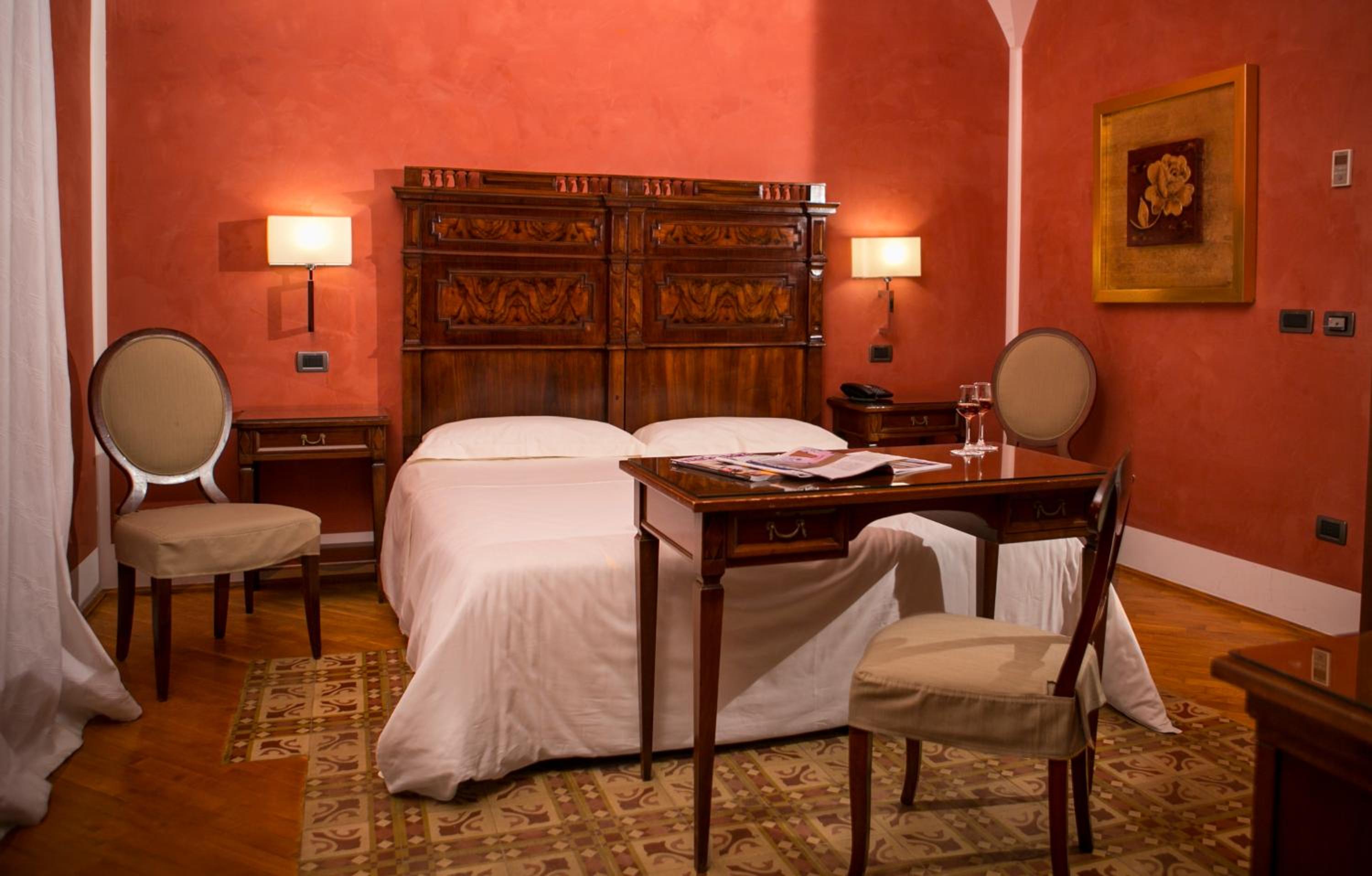 Superior Double or Twin Room photo 2