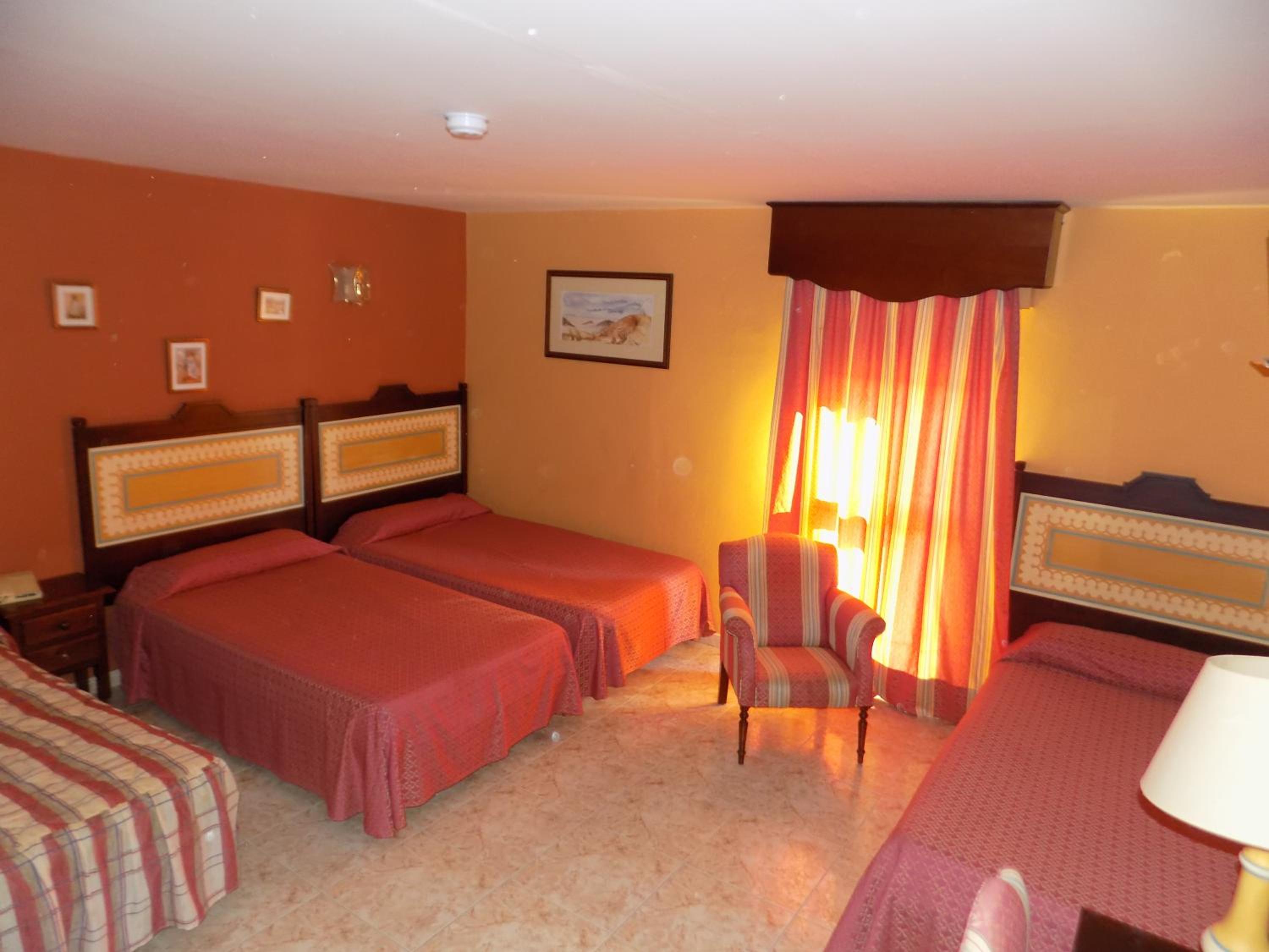 Habitación Triple (3 Adultos)