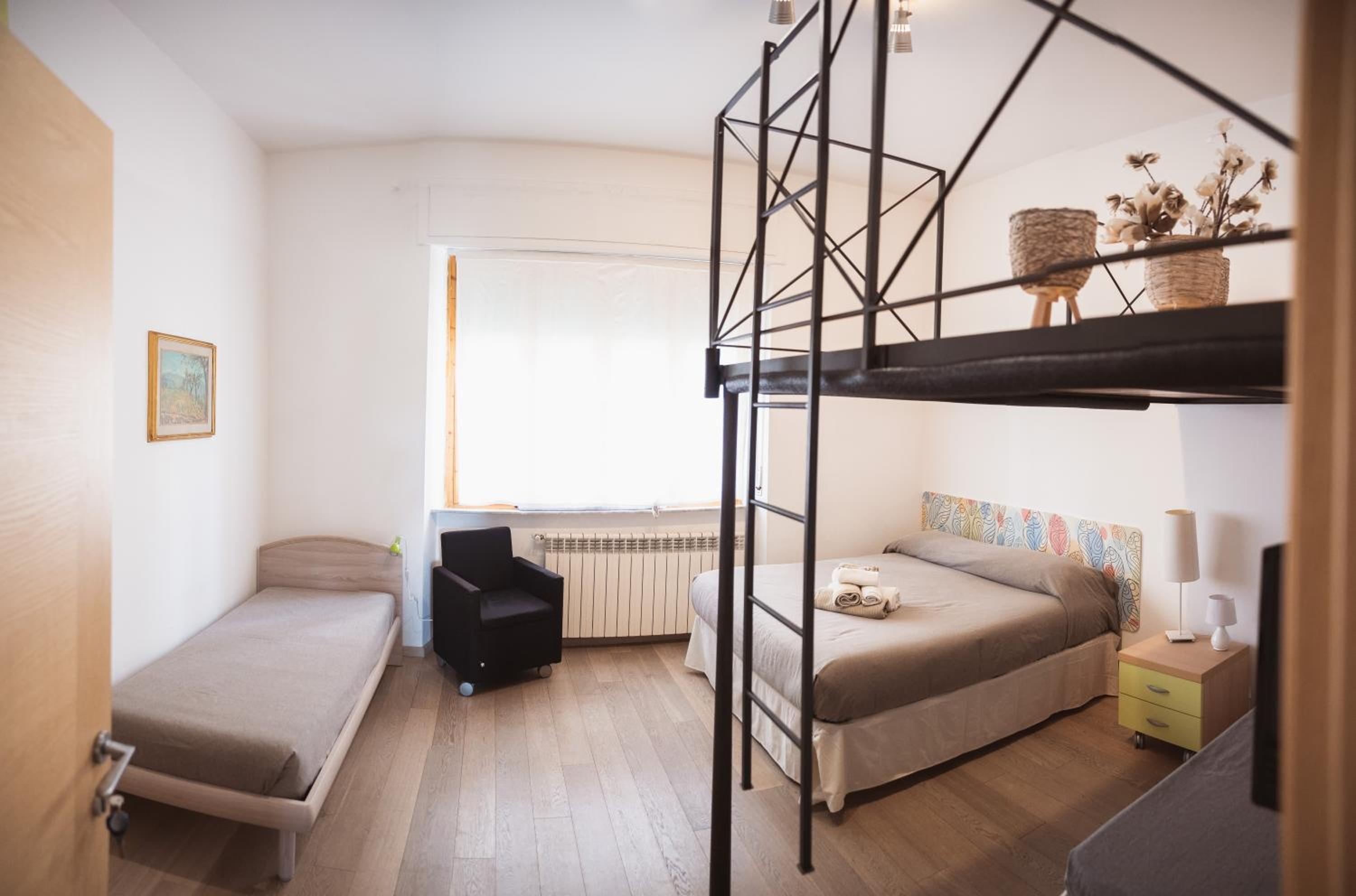 Quadruple Room With Shared Bathroom photo 1