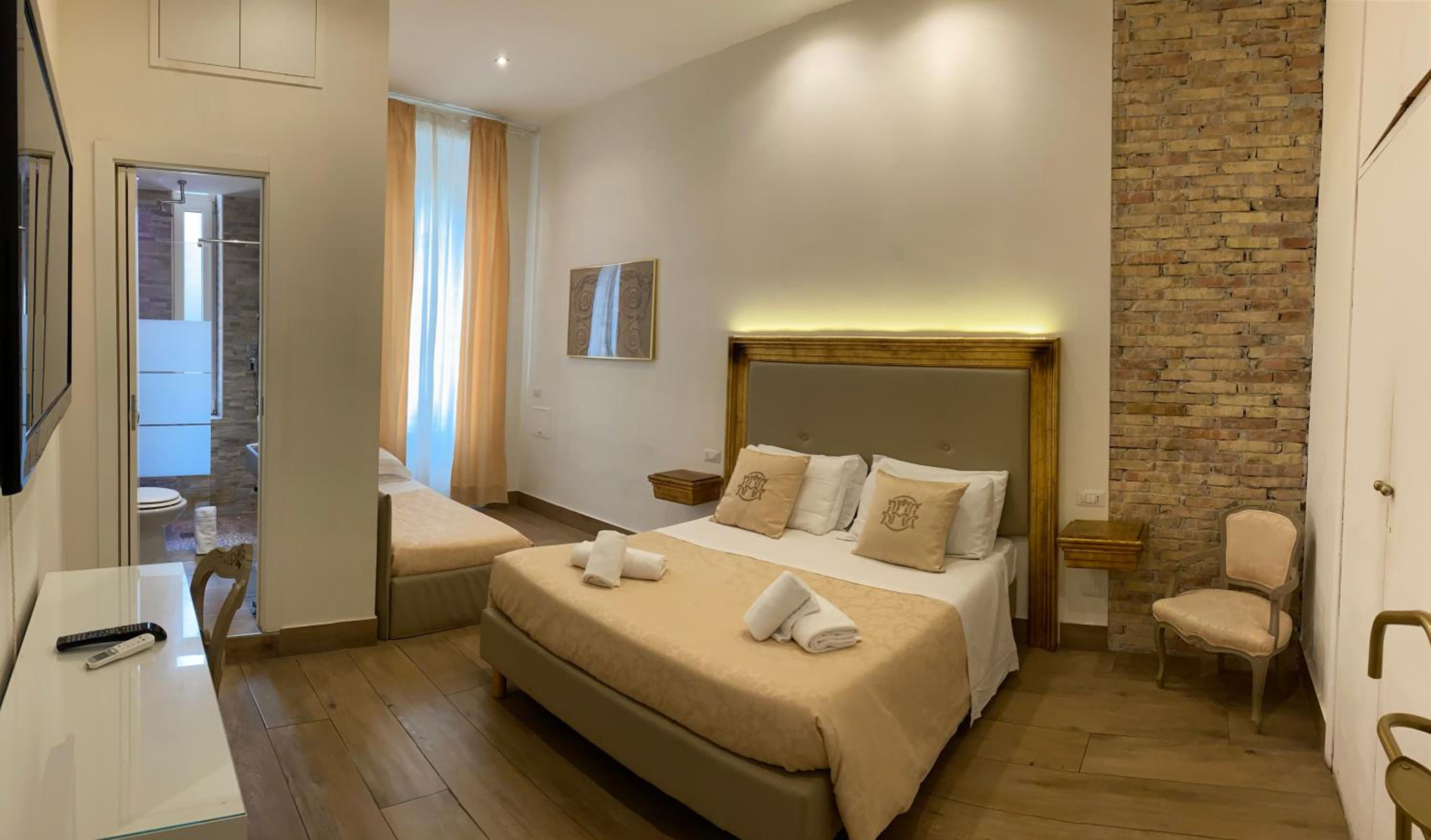 Deluxe Quadruple Room