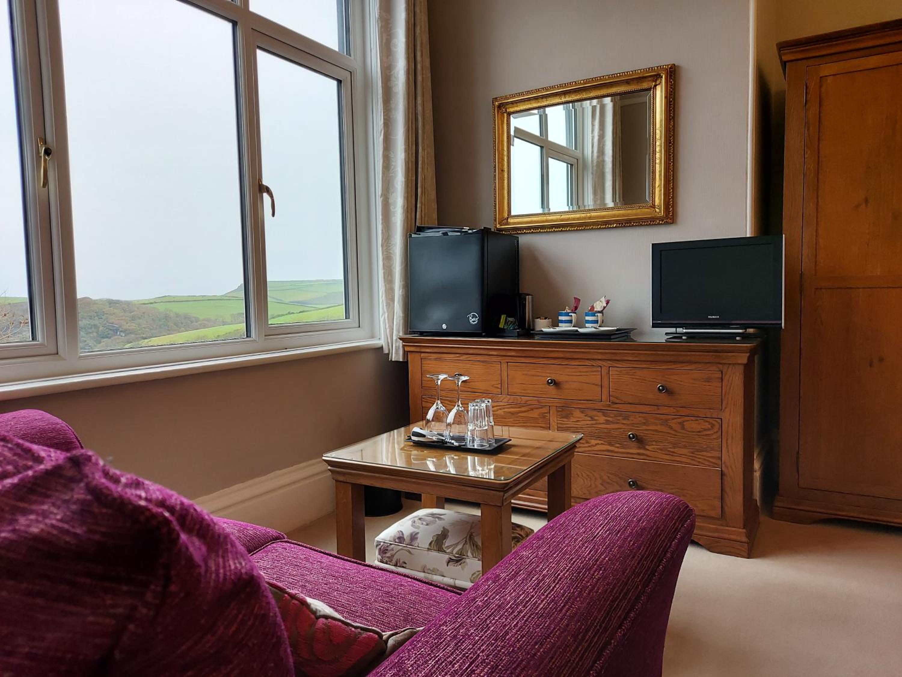 Superior King Room photo 2