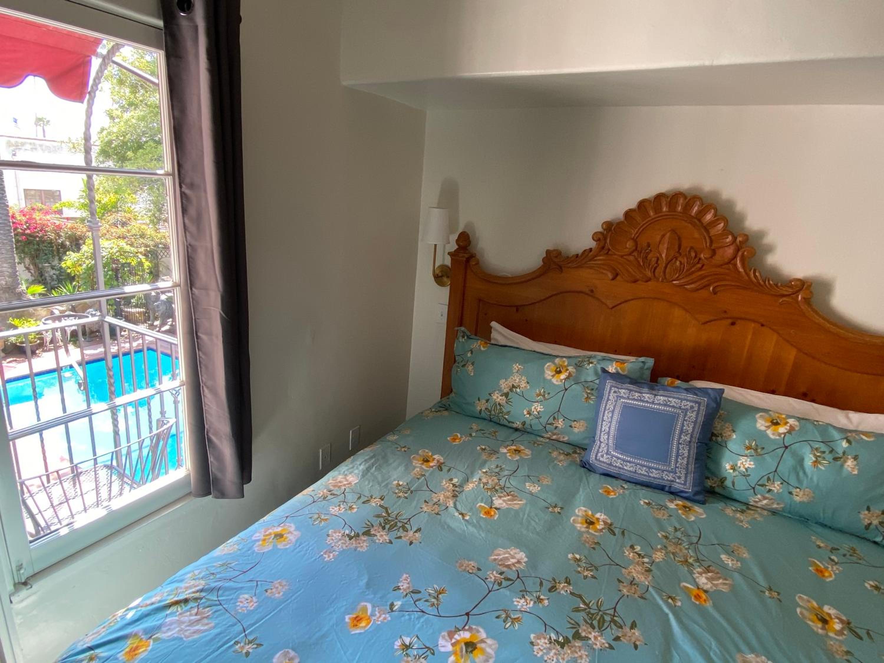 Suite with Balcony - Photo 1