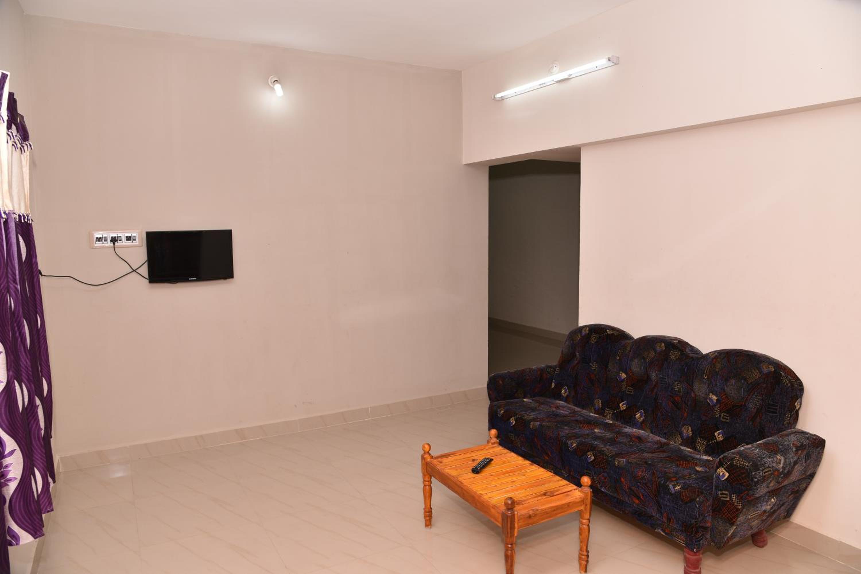 Deluxe Family Suite - Photo 4