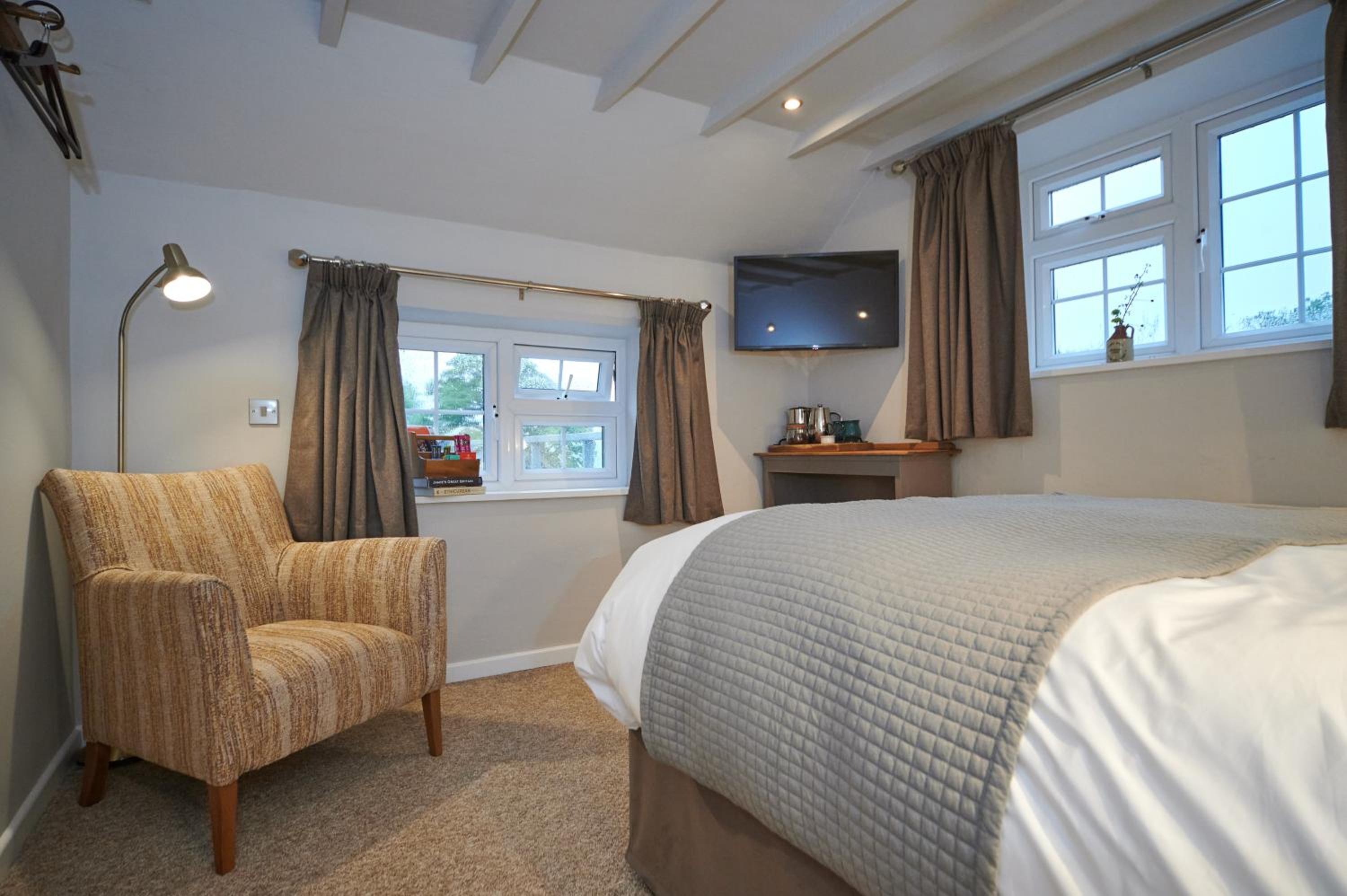 Deluxe Double Room with Bath photo 2