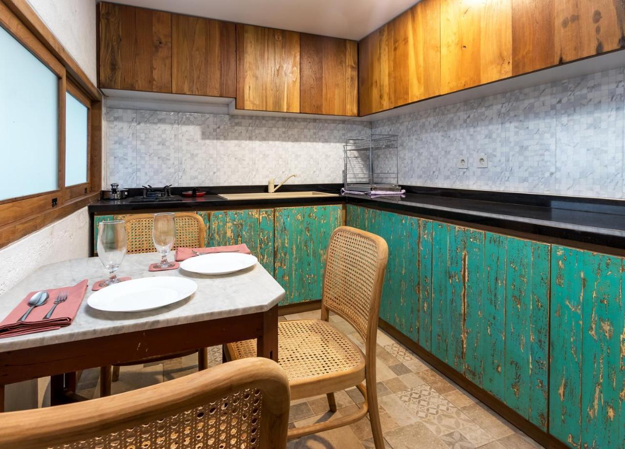One-Bedroom Apartment - Photo 12