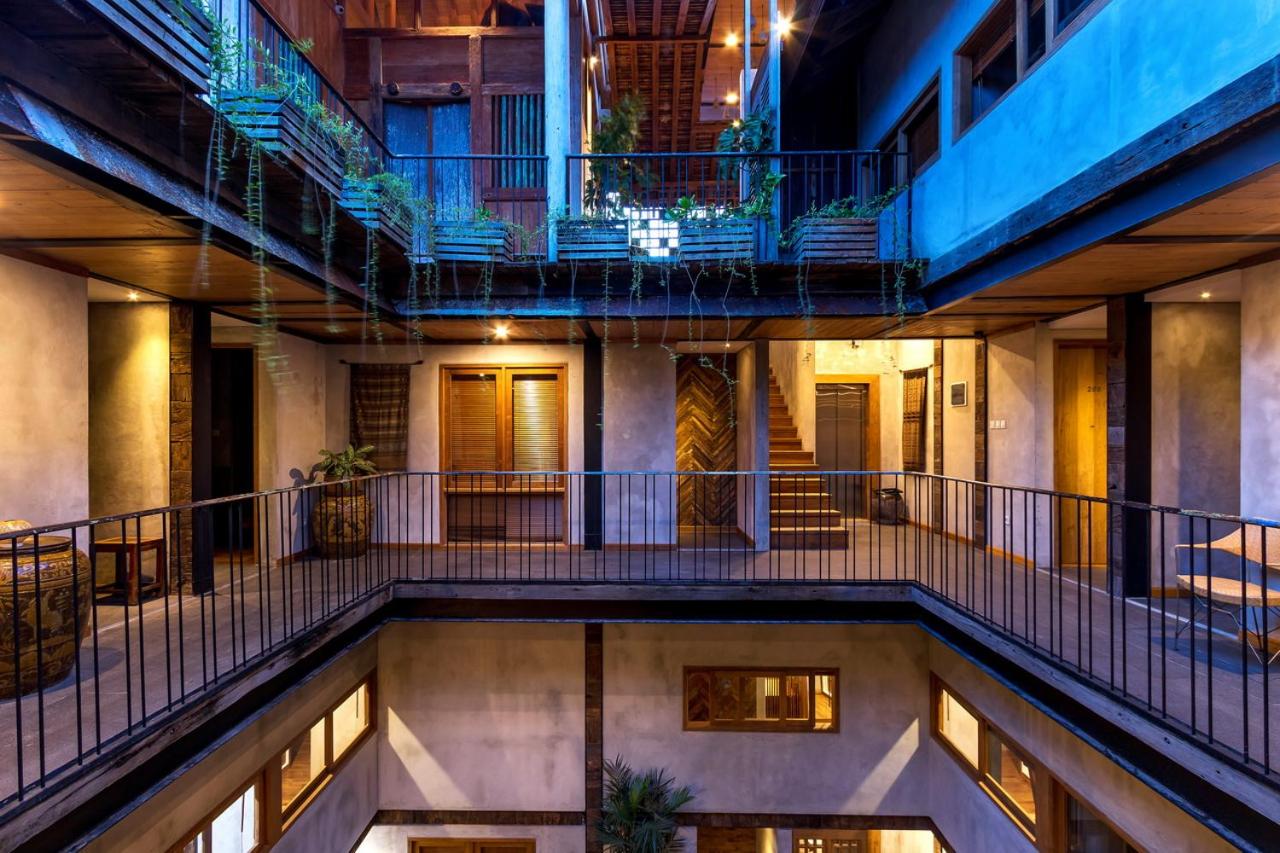 One-Bedroom Apartment - Photo 36