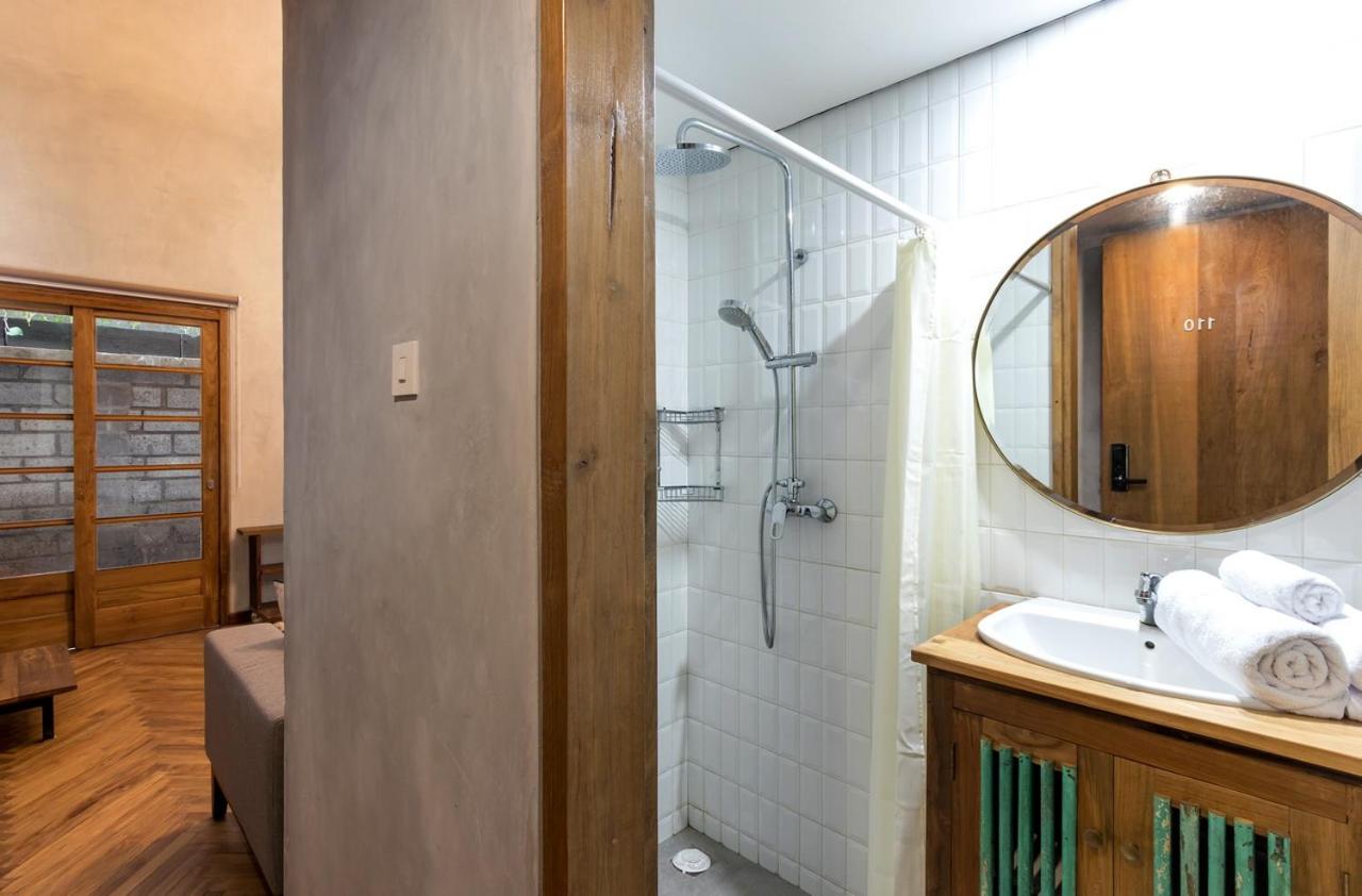 One-Bedroom Apartment - Photo 64