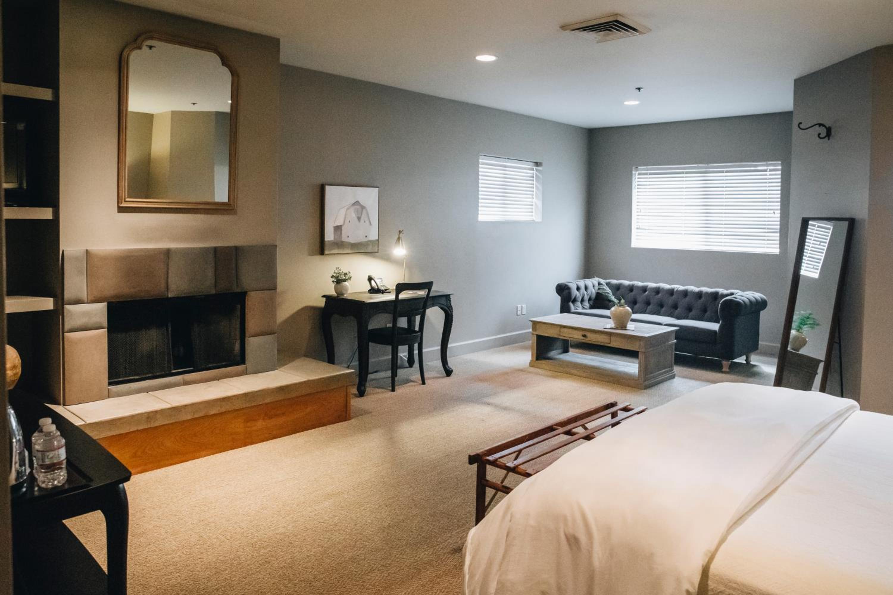 Deluxe Double Room with Shower