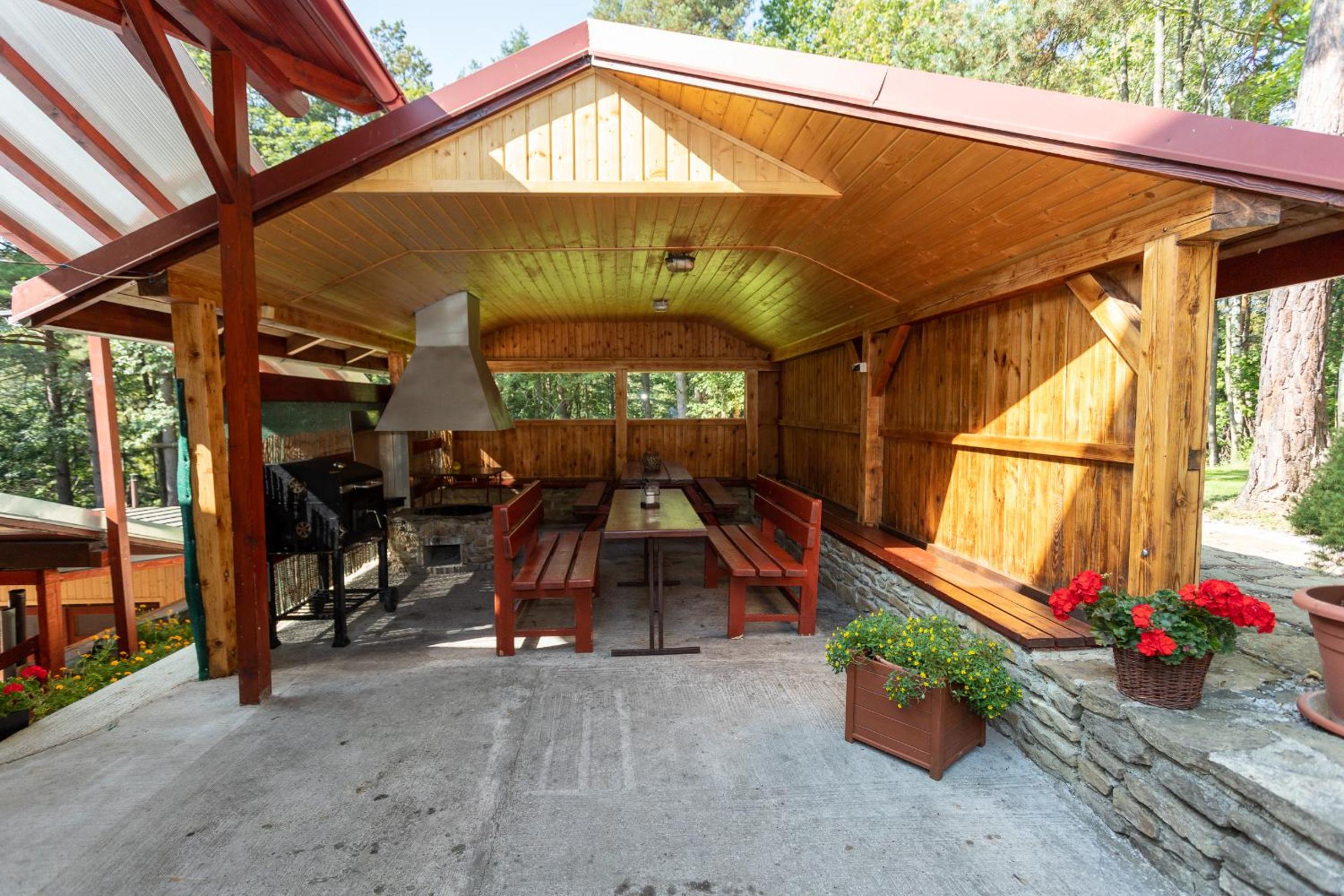 Four-Bedroom Vacation Home photo 2