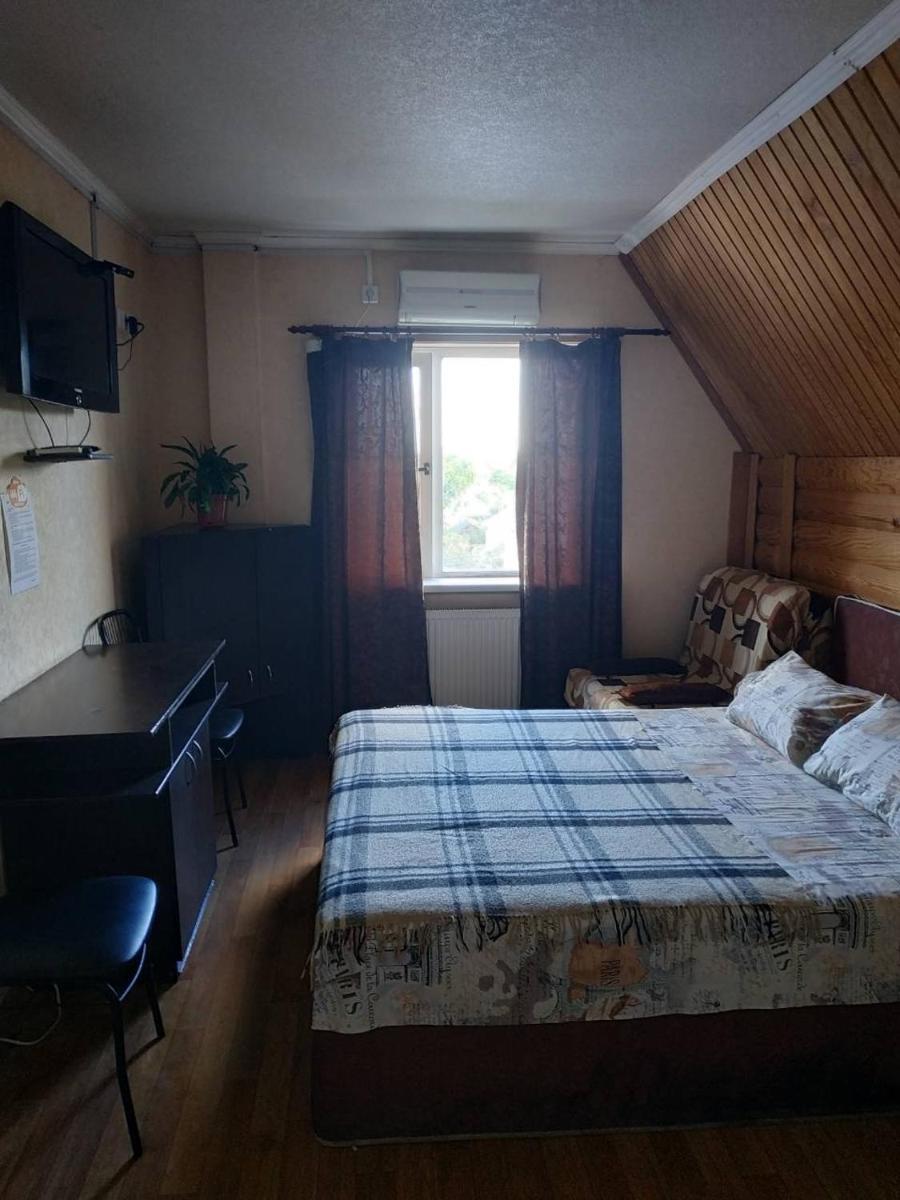 Large Double Room photo 1