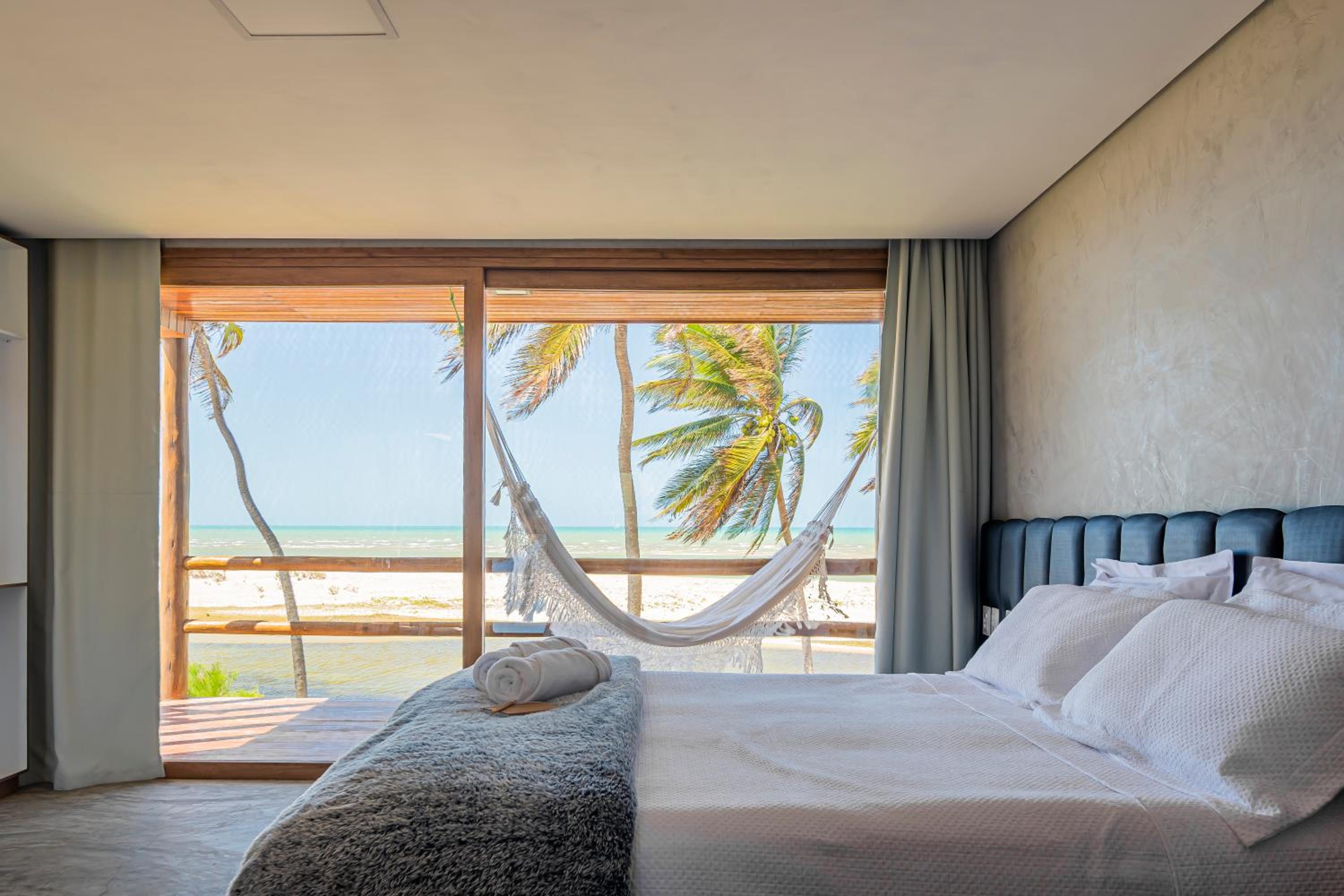 Deluxe Double Room with Balcony and Sea View